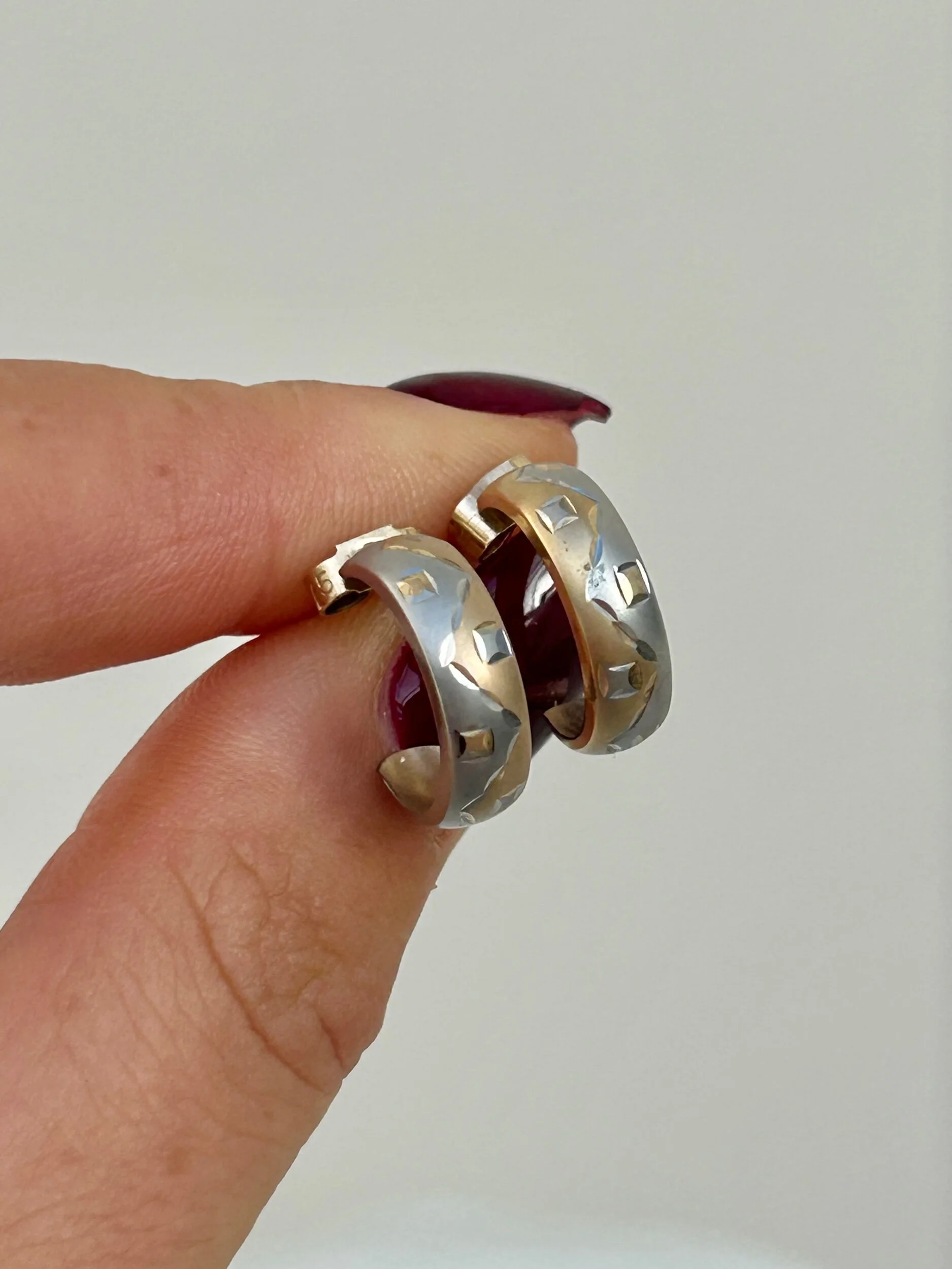 3F891841-9F4C-43B4-AE85-E6DFEF0C308E