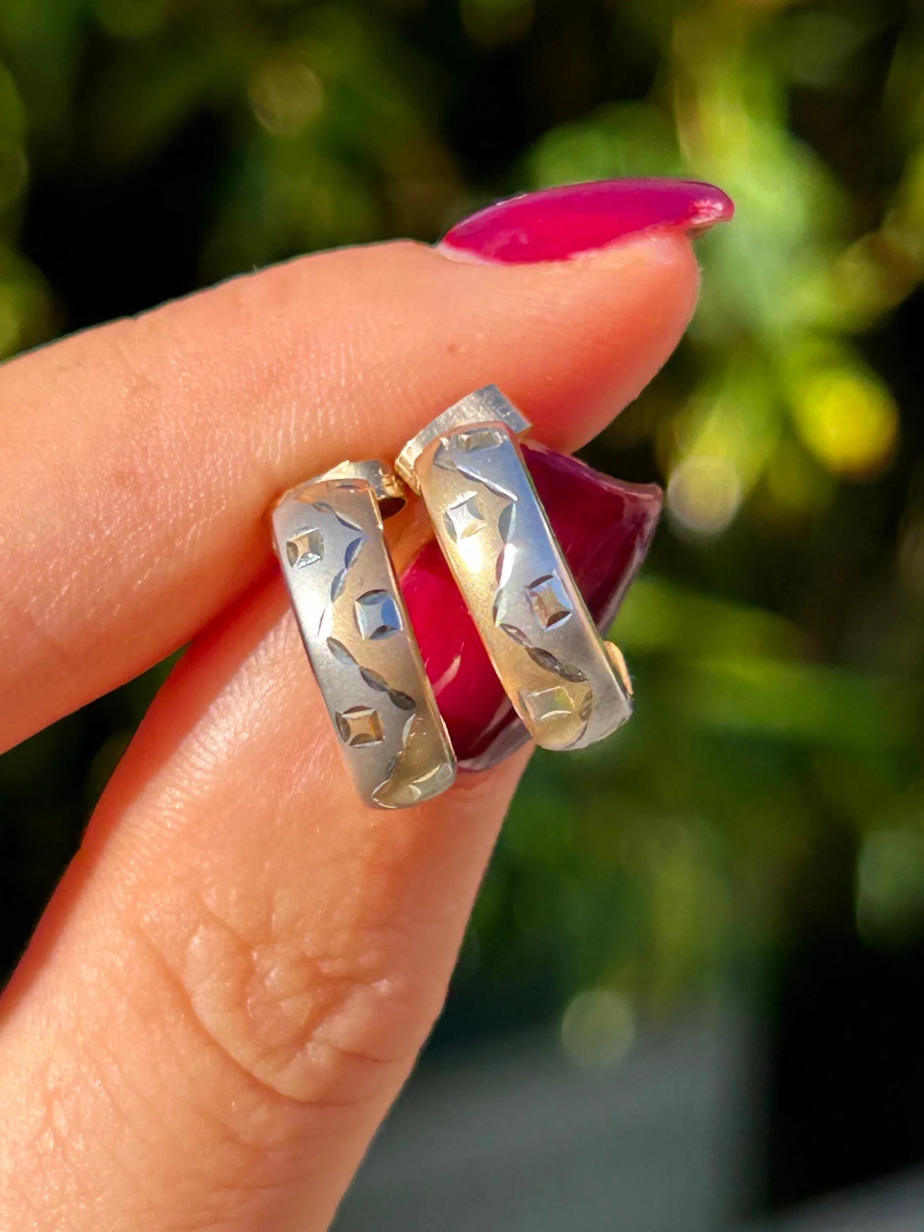 18C32F3C-90C8-42B9-BDB7-5F6D5793635B