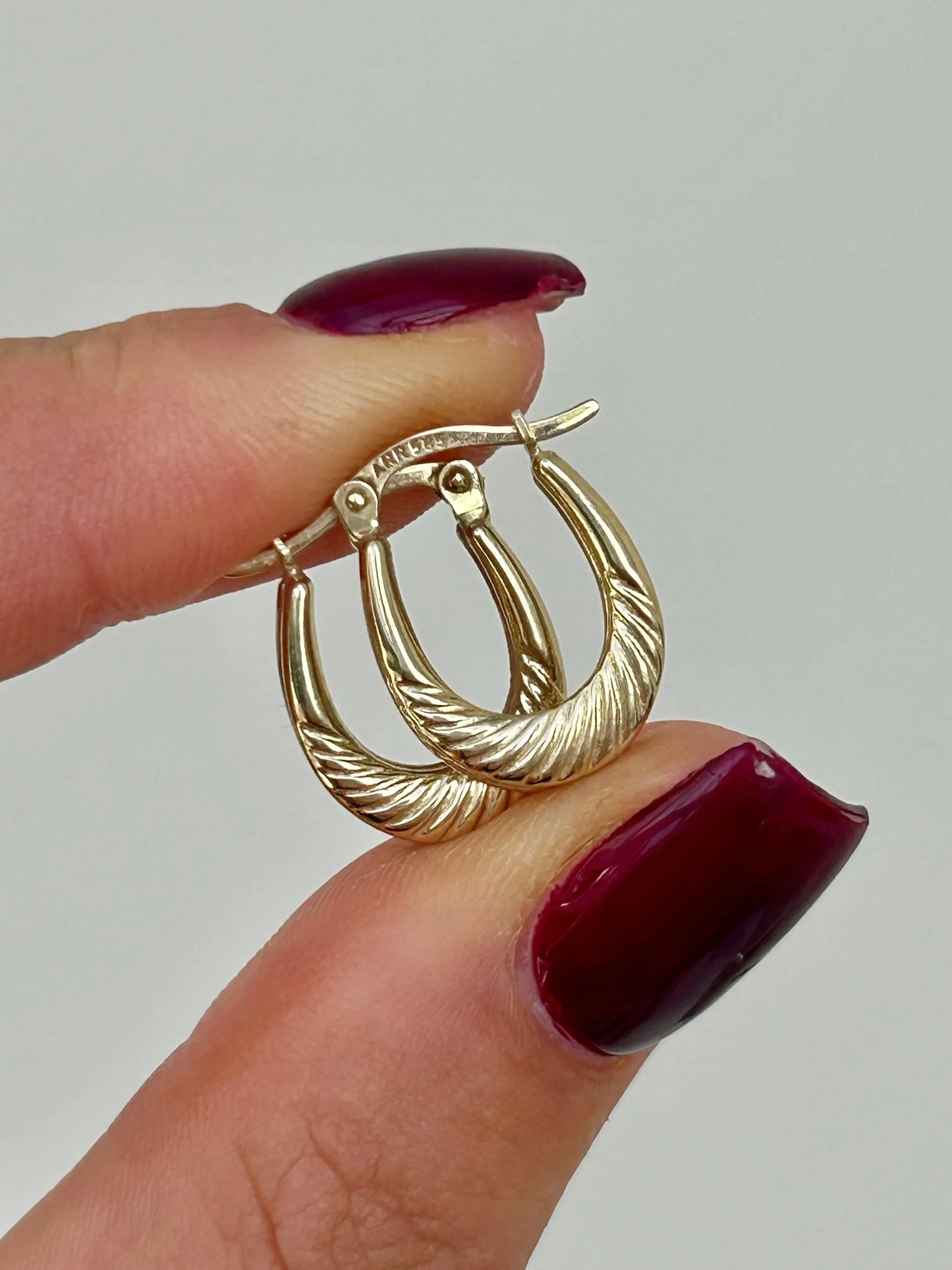 D84B24BD-06C6-4A7F-95C9-6C7419103AFC