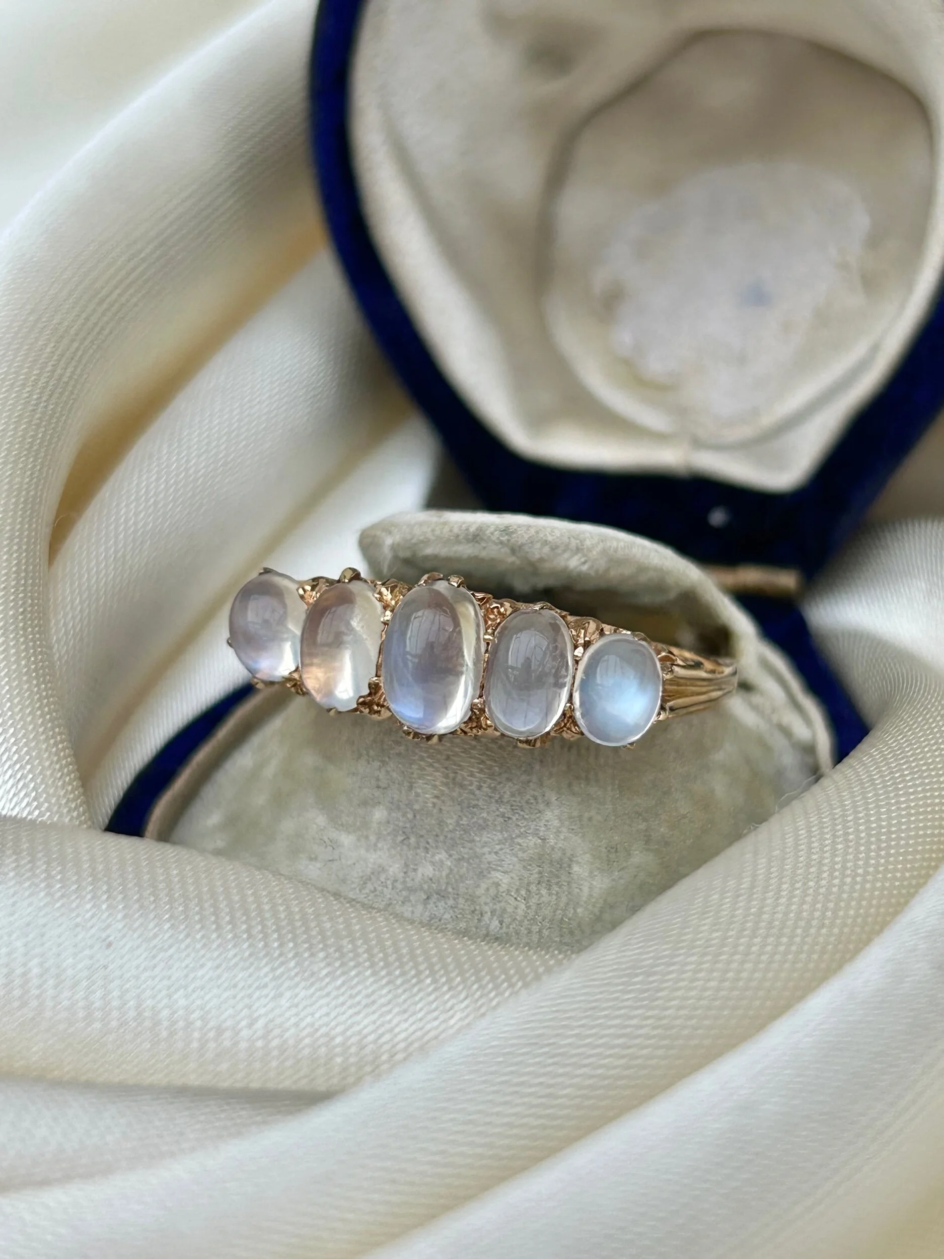 35CA265F-F6C4-441C-9257-2B07D3E6DC78