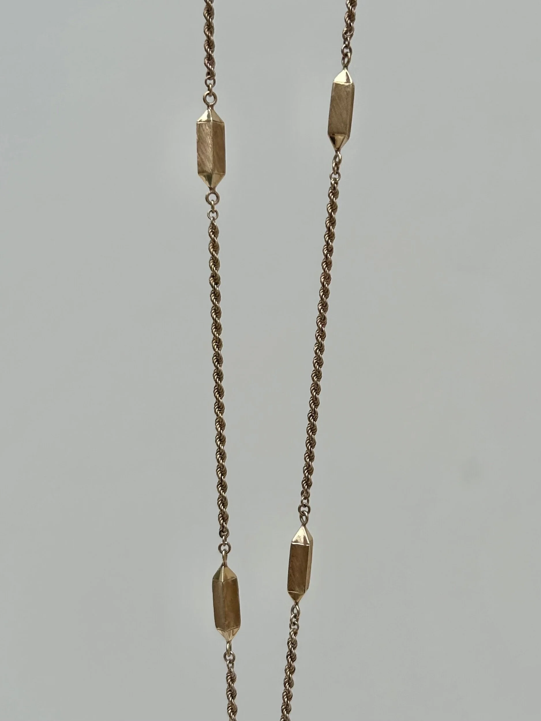 AC3537D0-7FF4-493F-8752-85224DEEF8FA