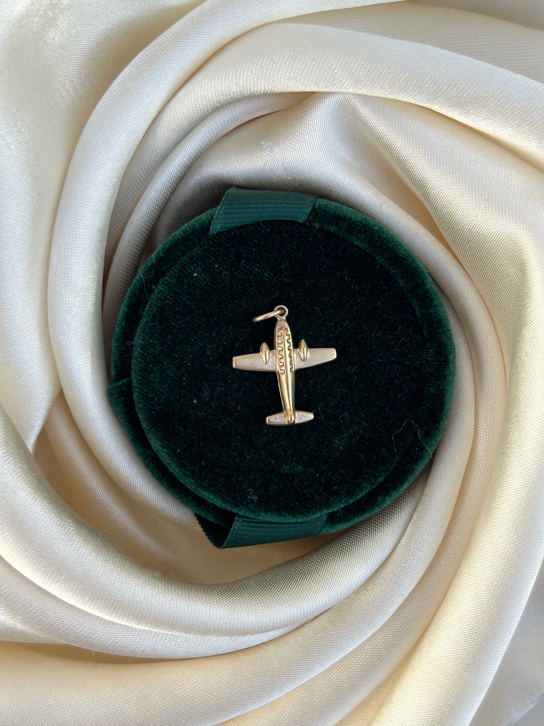 3F48A774-047F-46A9-B515-247FA7FD3EDA