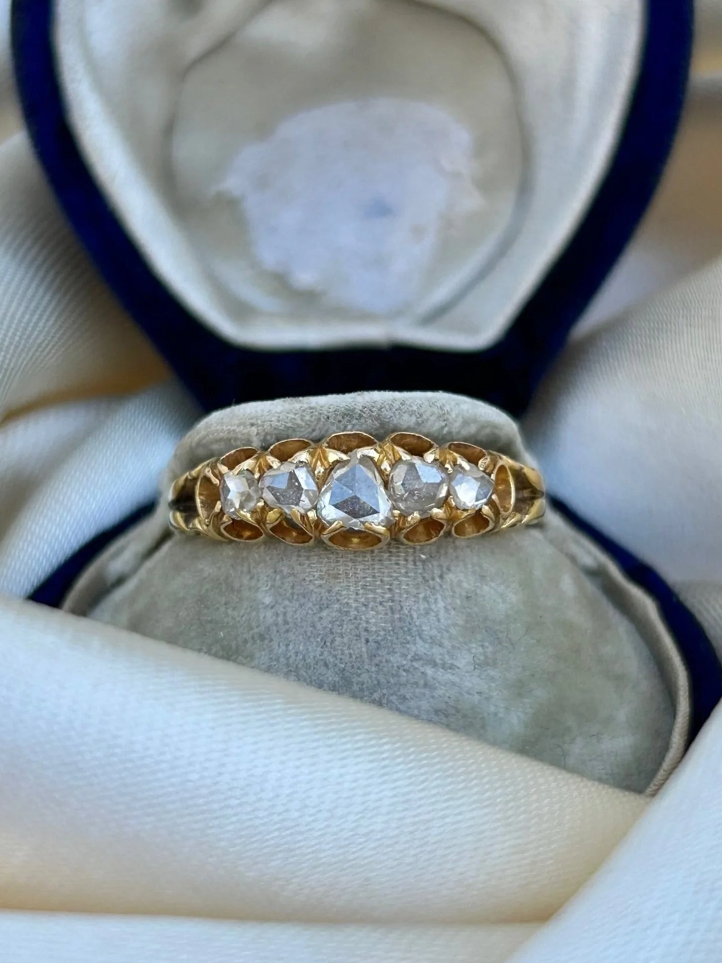 2AF0F38D-868A-4169-BEE4-5B8B58B6BD65