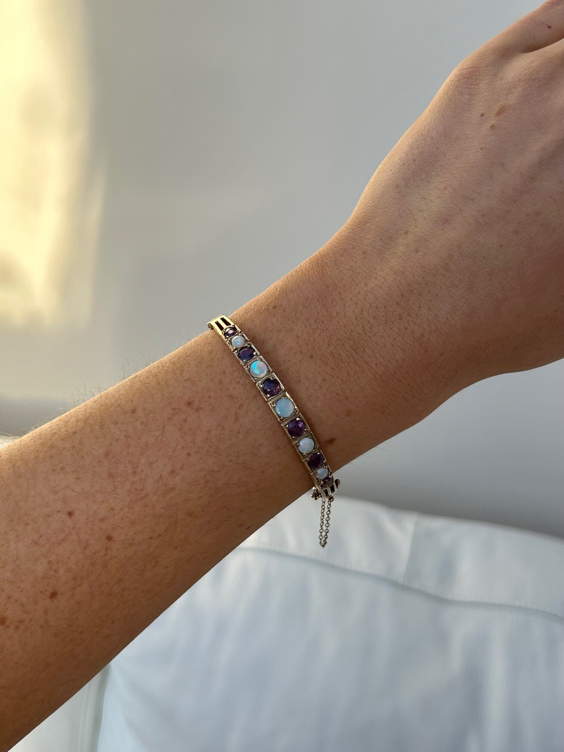 B23E5833-668F-4E37-BB5A-6C866432F59A