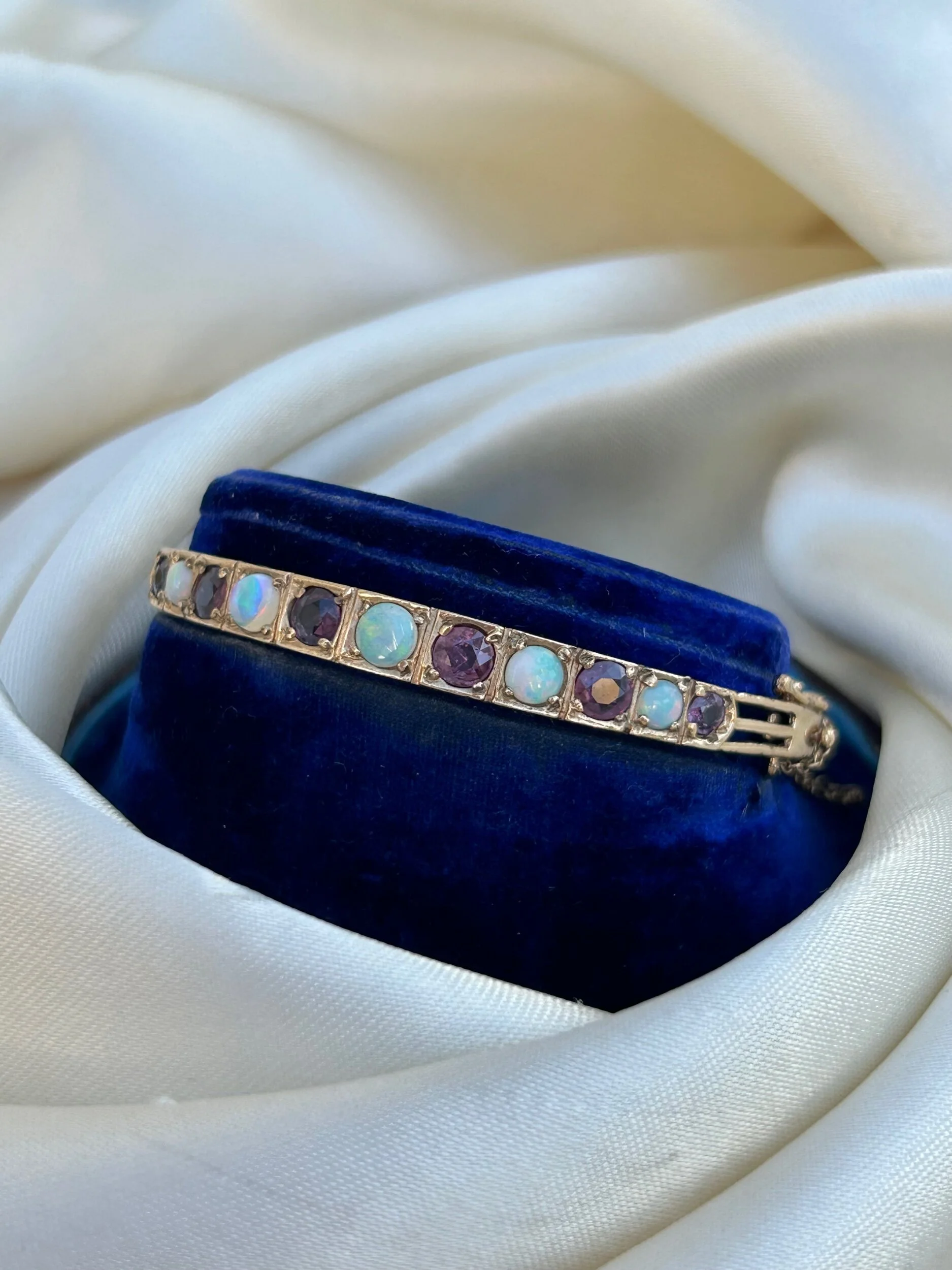 BFFD0013-8146-421F-9AB4-B4717FE3704E