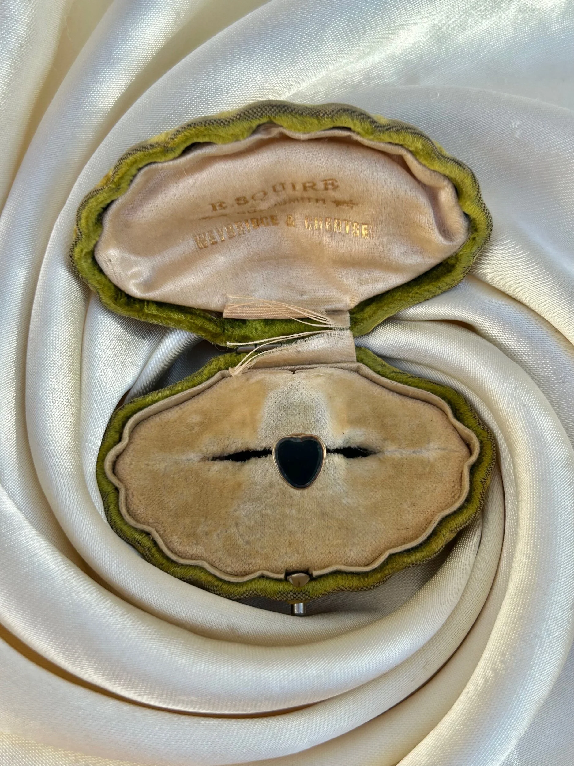 8C150309-C816-4075-9F7B-47ECC7922A3E