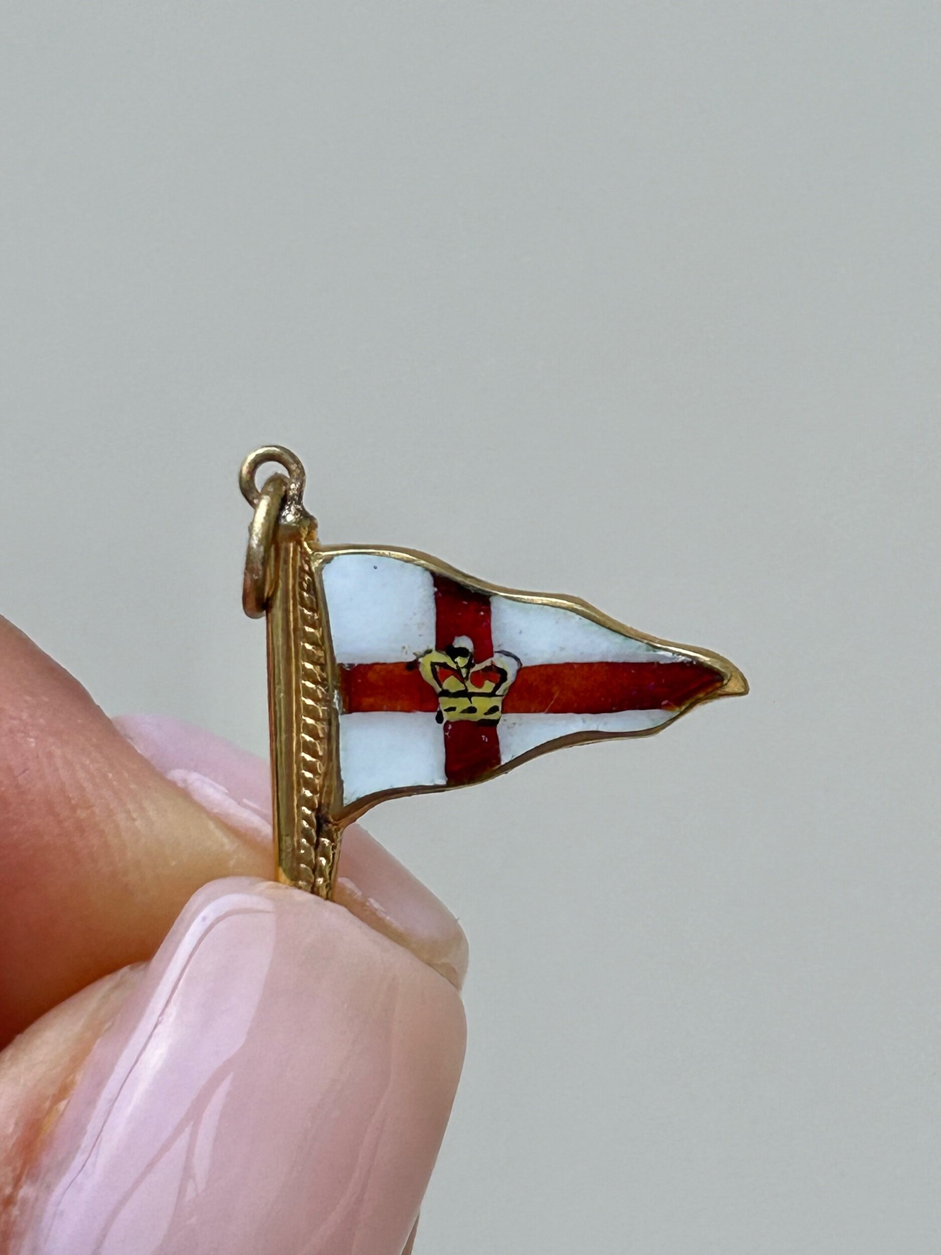 DA405D1B-E005-4DBF-ABF1-E9571807796F