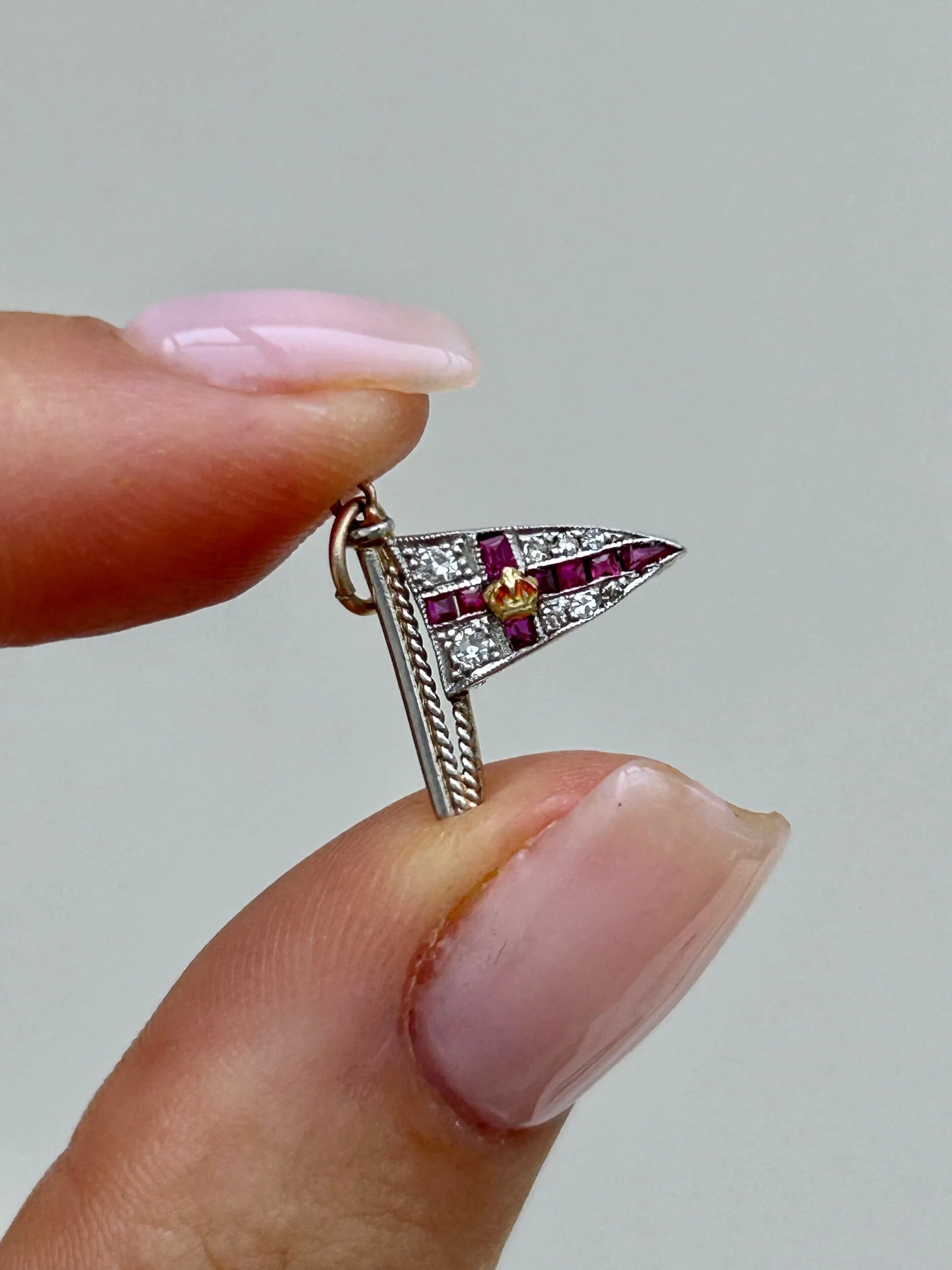 D9551284-8D85-4EA8-BE9E-E7645F5A3CDA