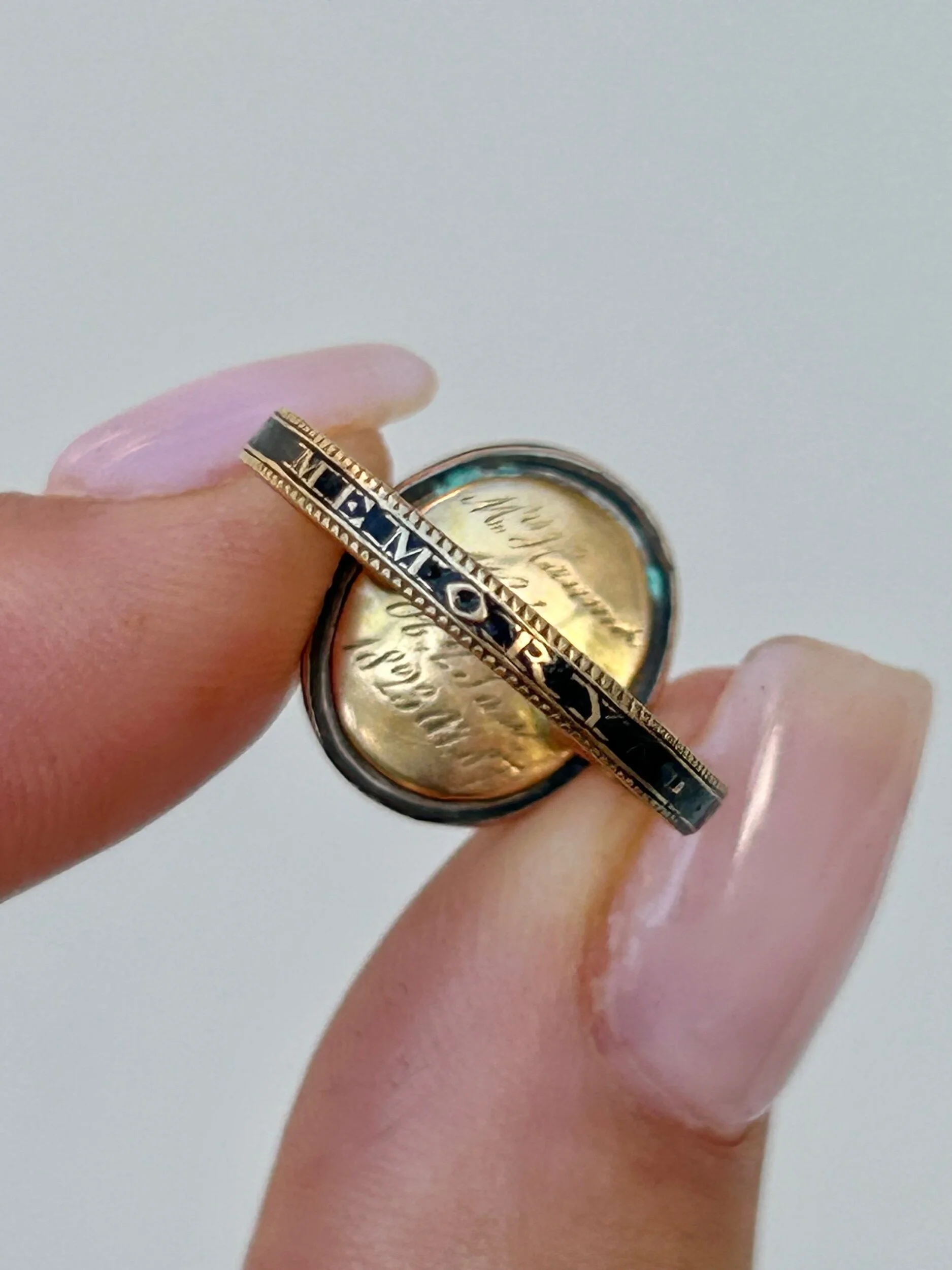 4FBA2681-B76B-4BB9-8F97-E96B65881809