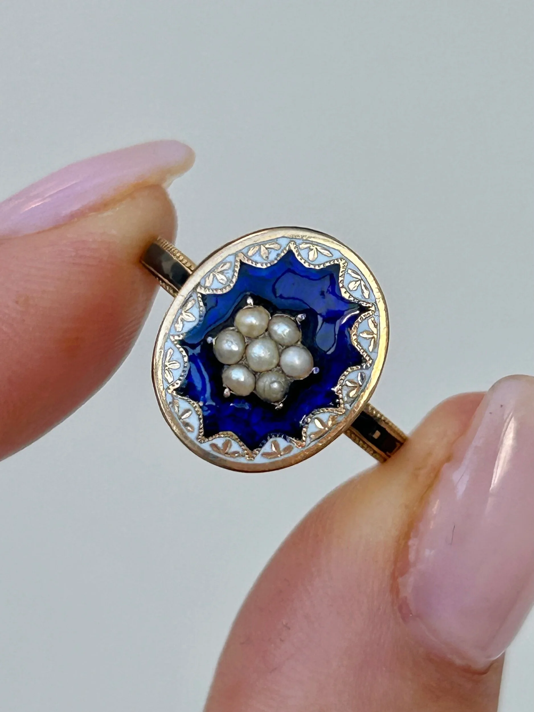 BC535E2C-AE33-4B90-A2A2-63F98F9D54DA