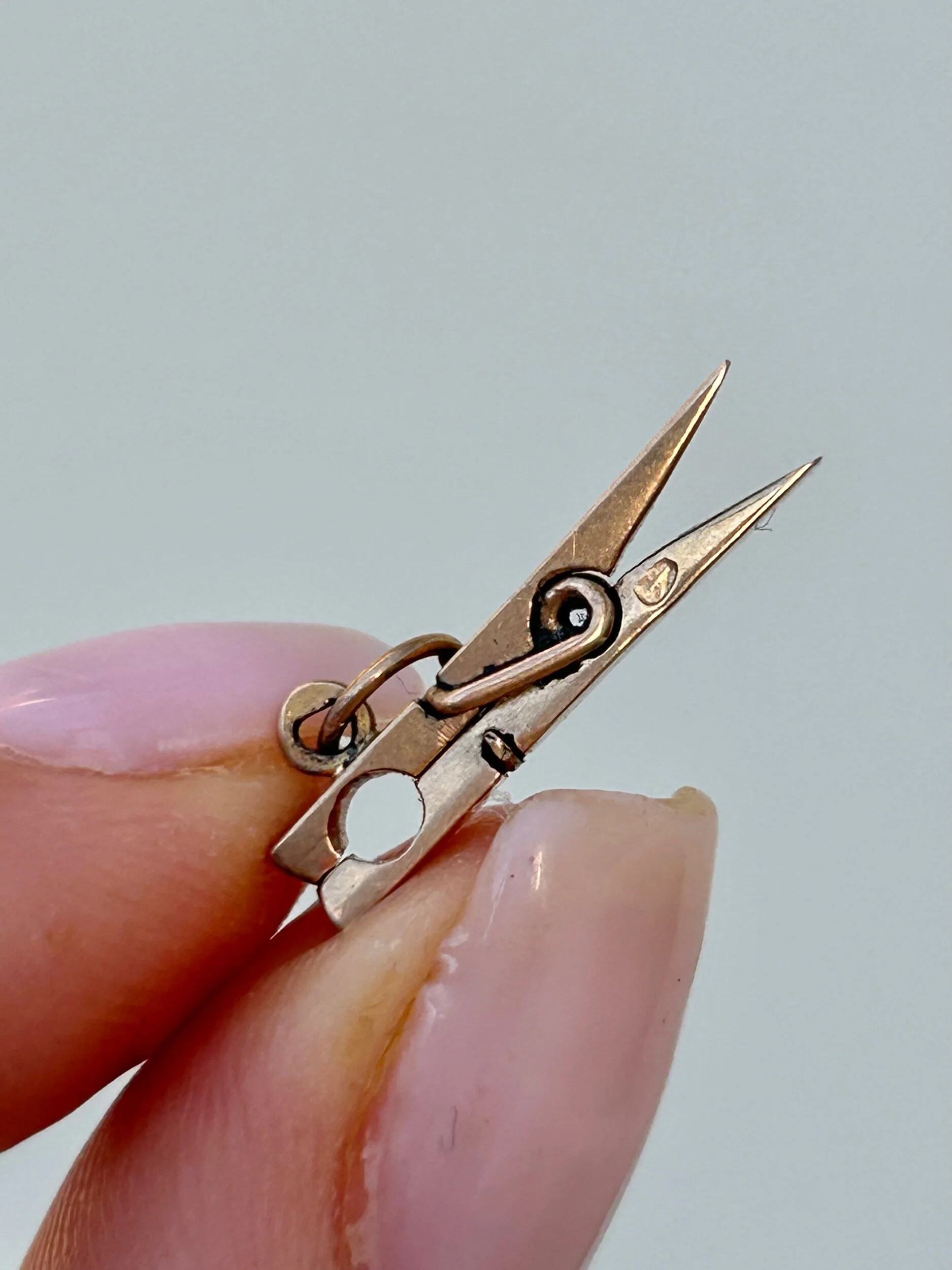 6C9C730E-D8C2-473D-901B-0CB86DDB031A