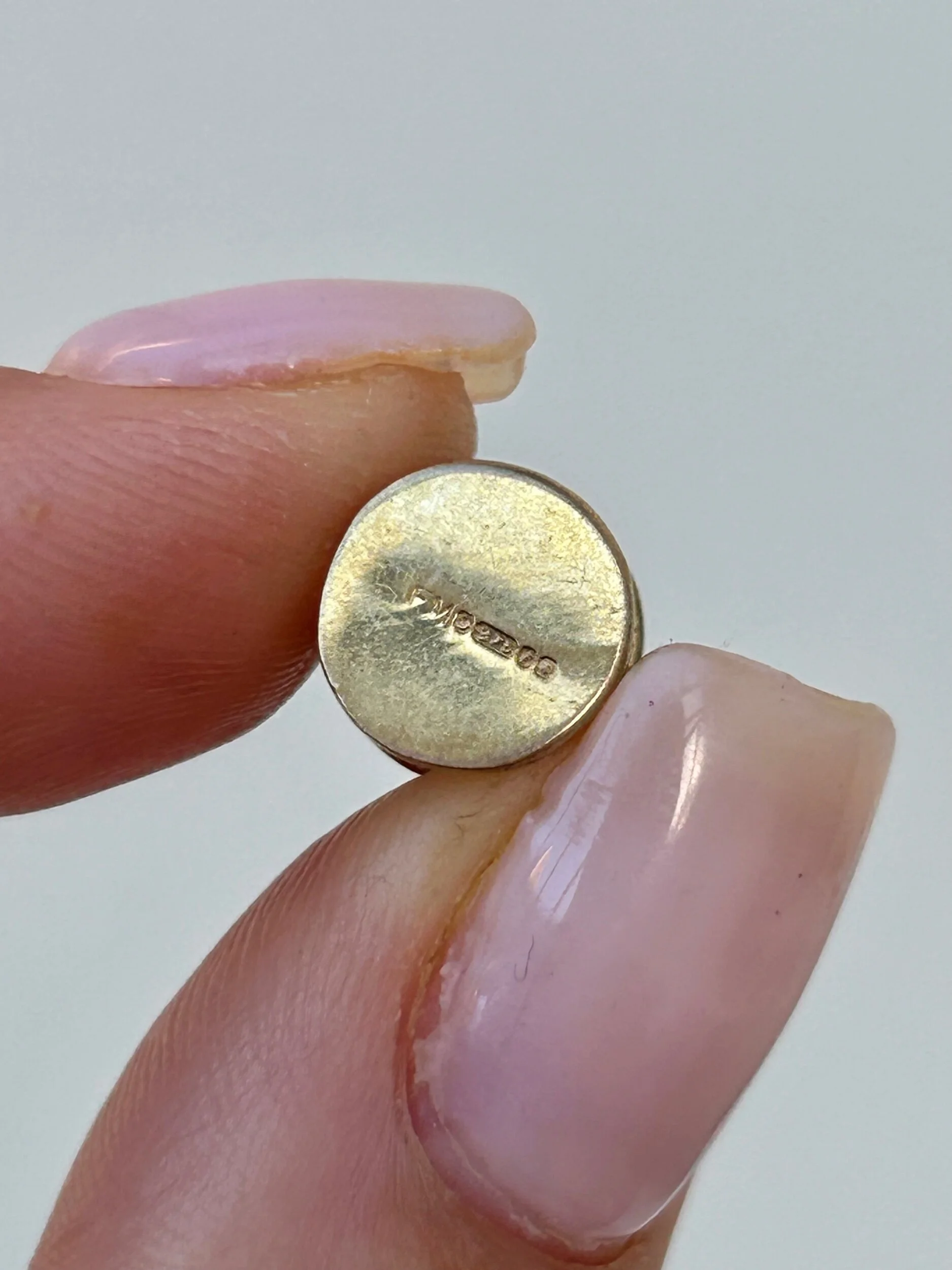 C1DB21BA-5136-4834-B818-ED209AAF20D2