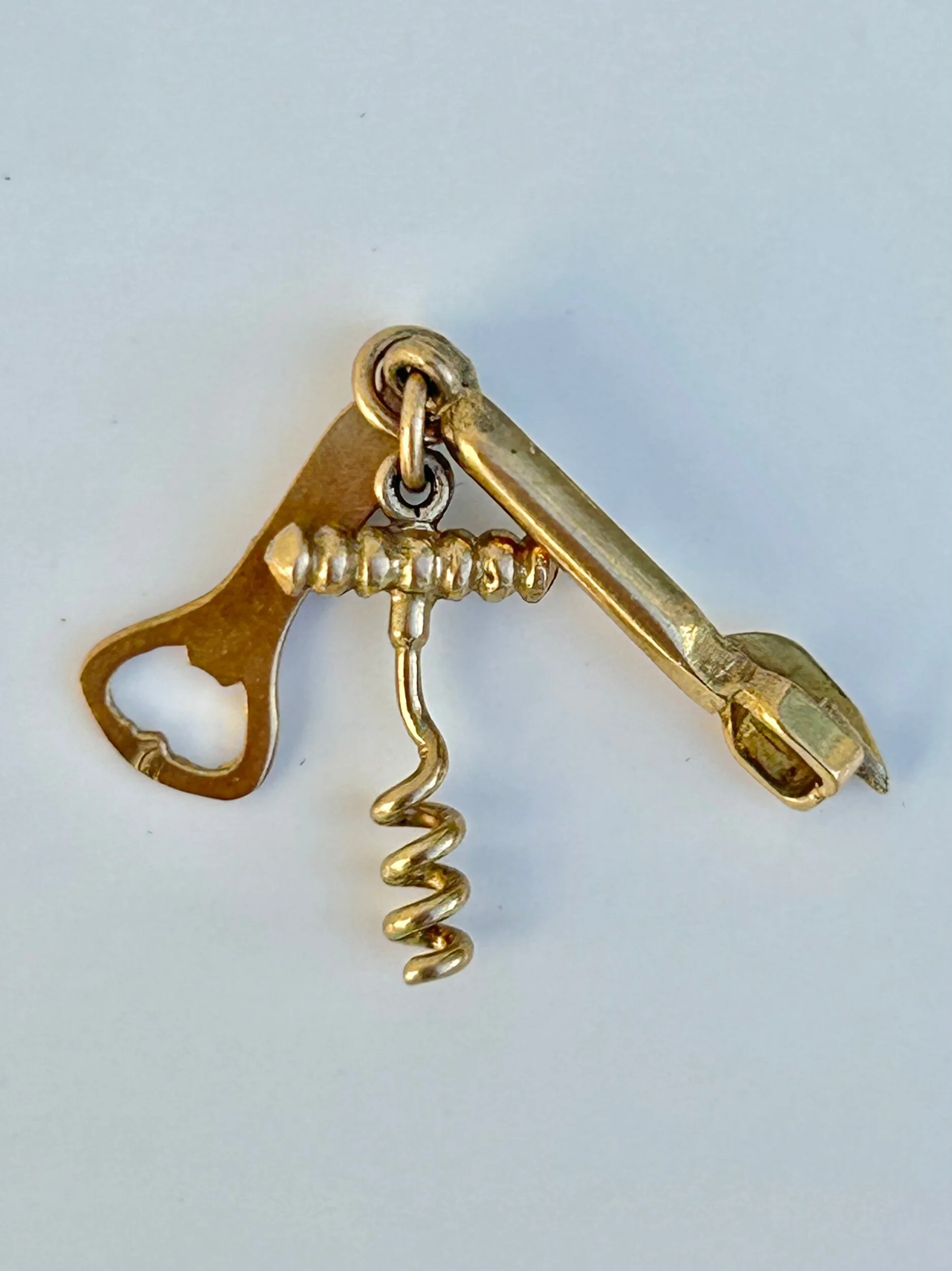 586B2E53-4114-4DA1-BF66-C9420CE0EF8E