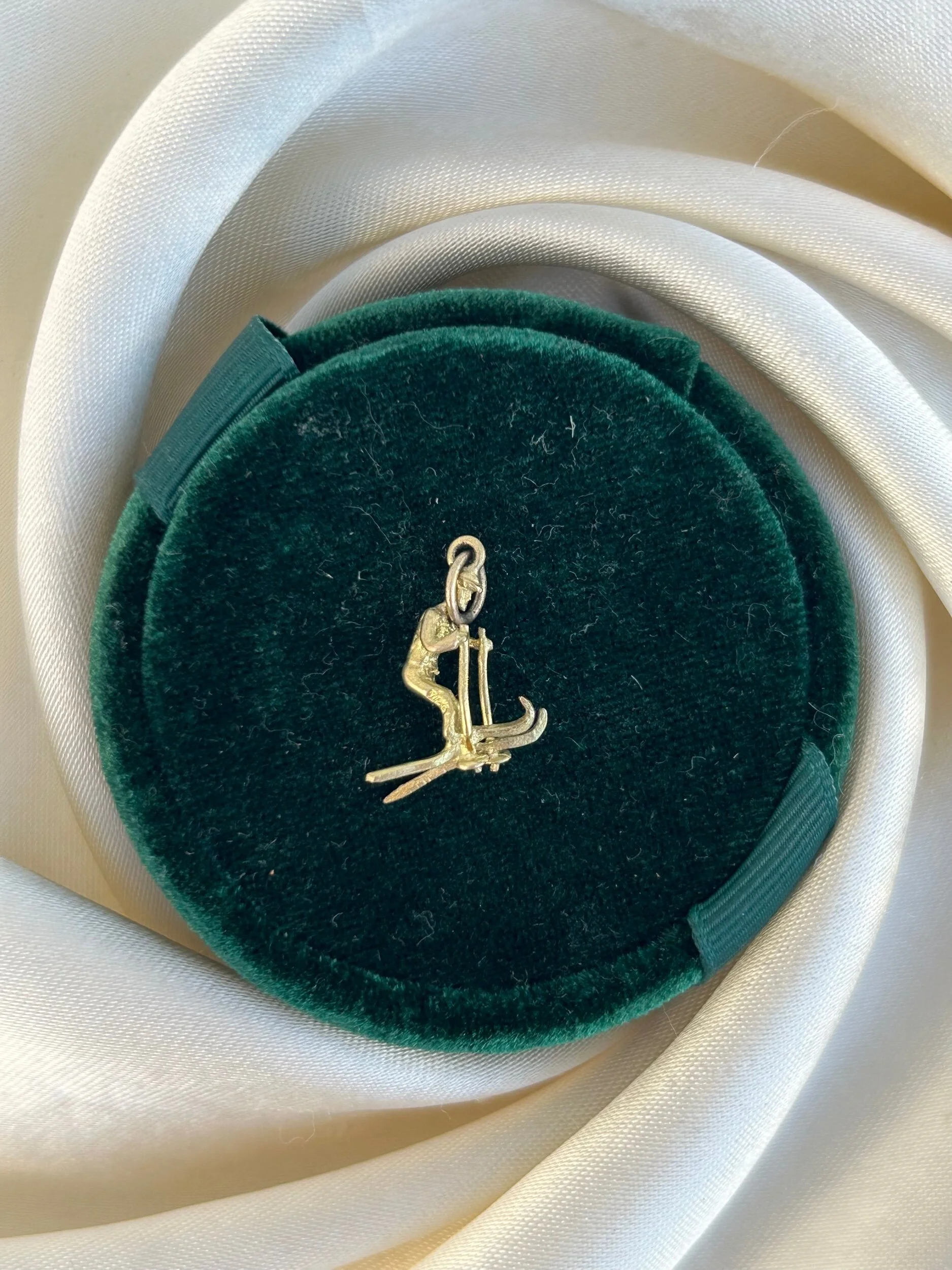 8D8465DE-89D9-428D-812E-A45A2CFF0062