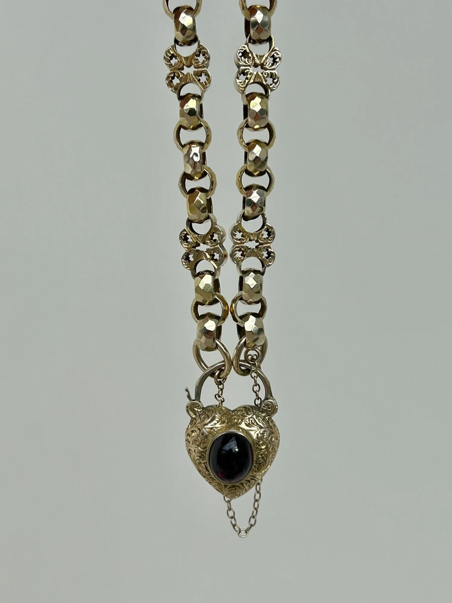 005FBCED-73E0-4BC2-AD9F-958A6F359055