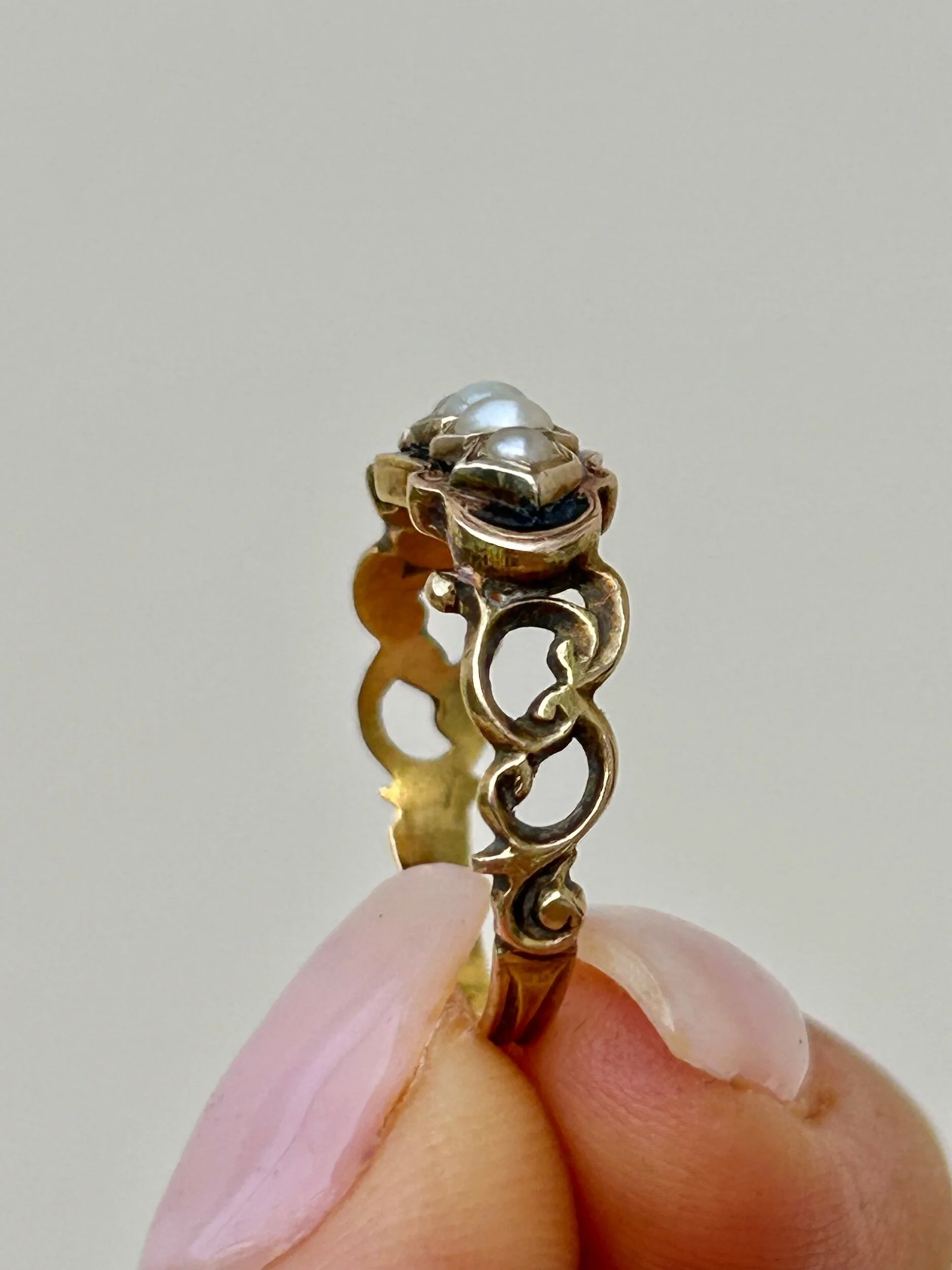 DD60091C-7195-4D69-B5D3-E88AEF47BE44