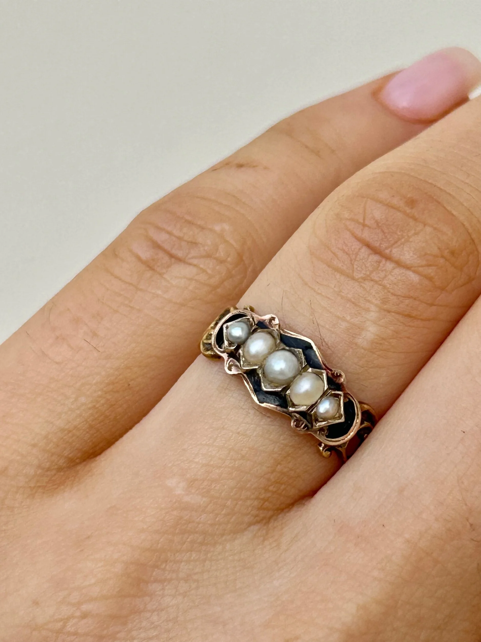 96D6EADA-7D21-4DD7-B123-A0D4067BC5E3