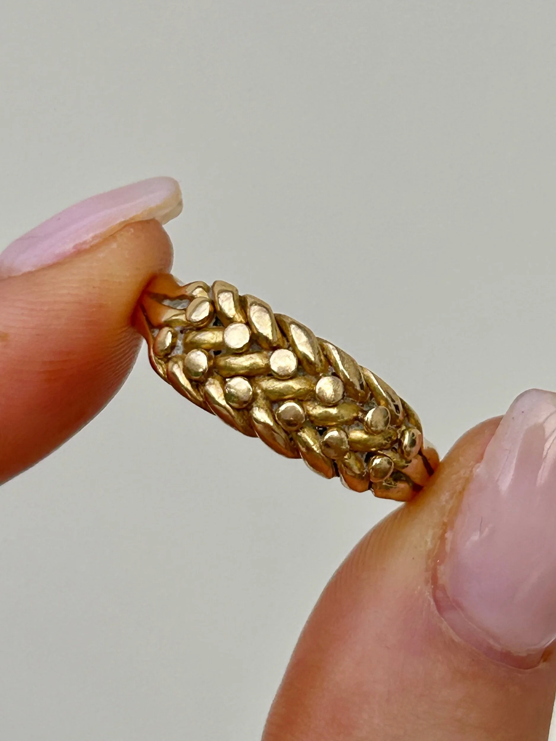 8DF49EC4-44BD-4D48-9BCB-BB8E0581248F