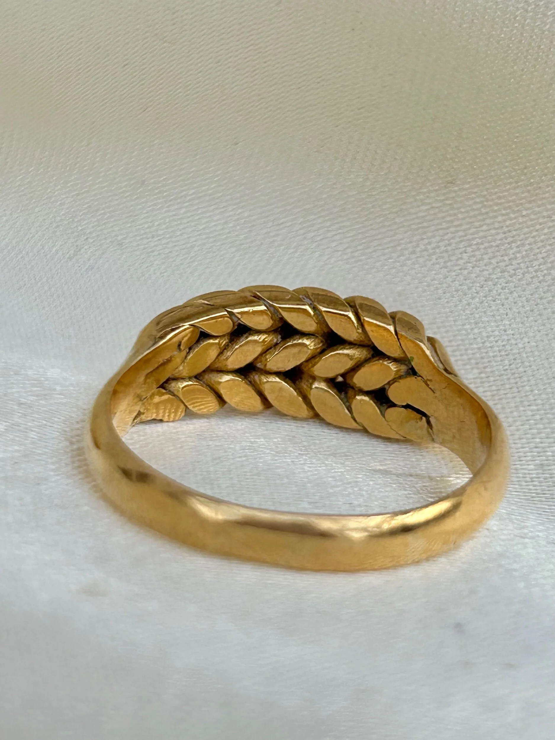 33A53A42-26BA-4C92-9636-2DACAE3AA2FA