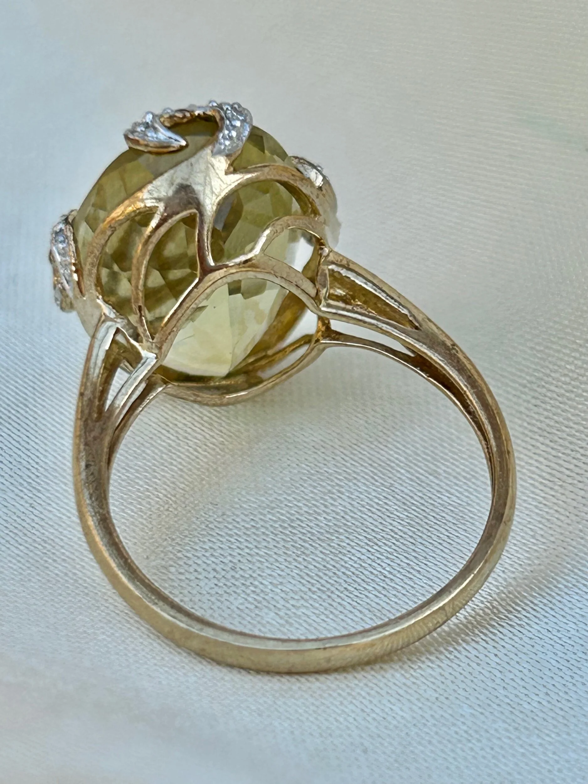 EAC1733C-87F5-4B77-B4AF-E58B1A5CCF4F