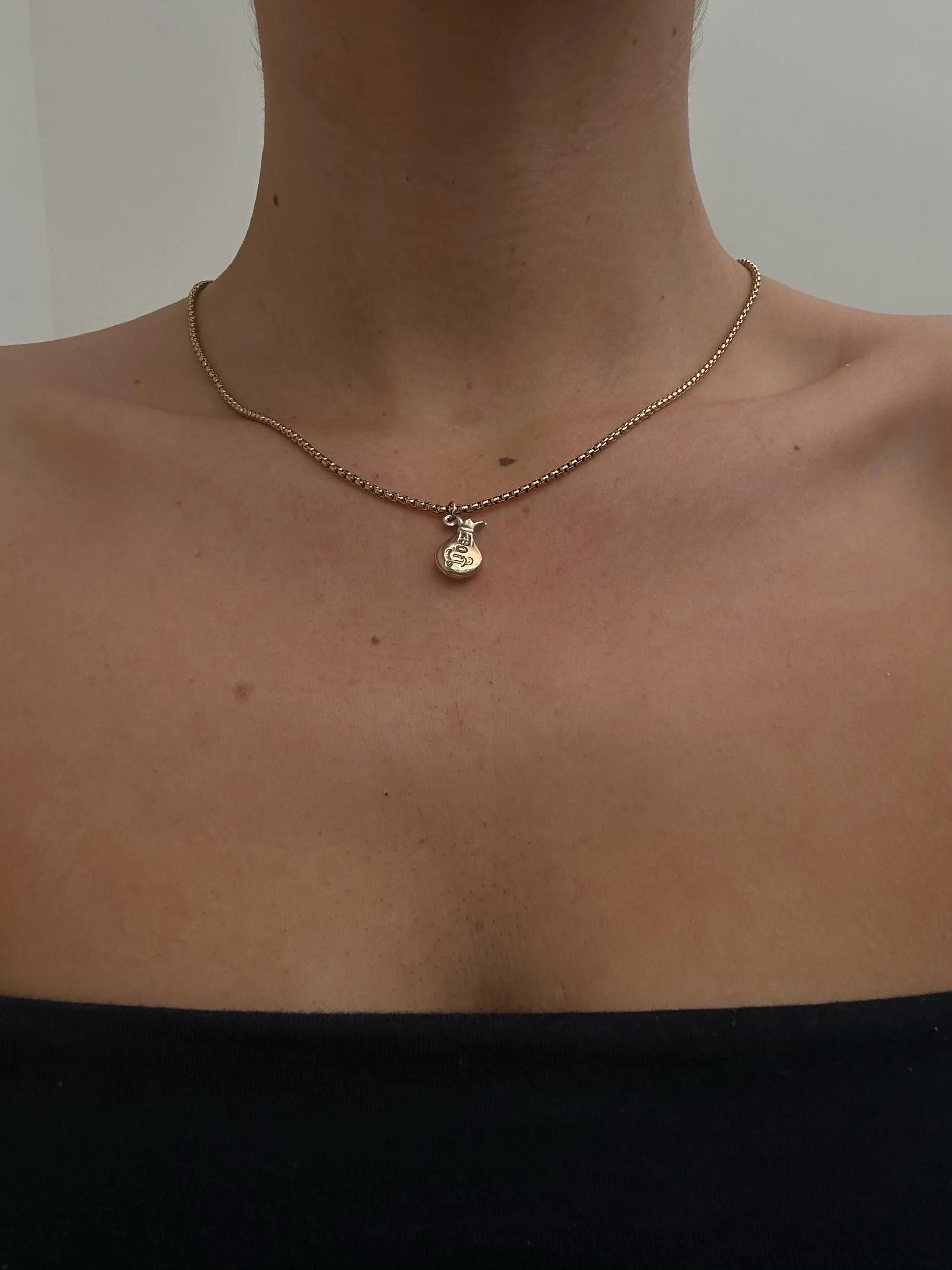 627B40B0-F333-49BF-AB27-589132E78190