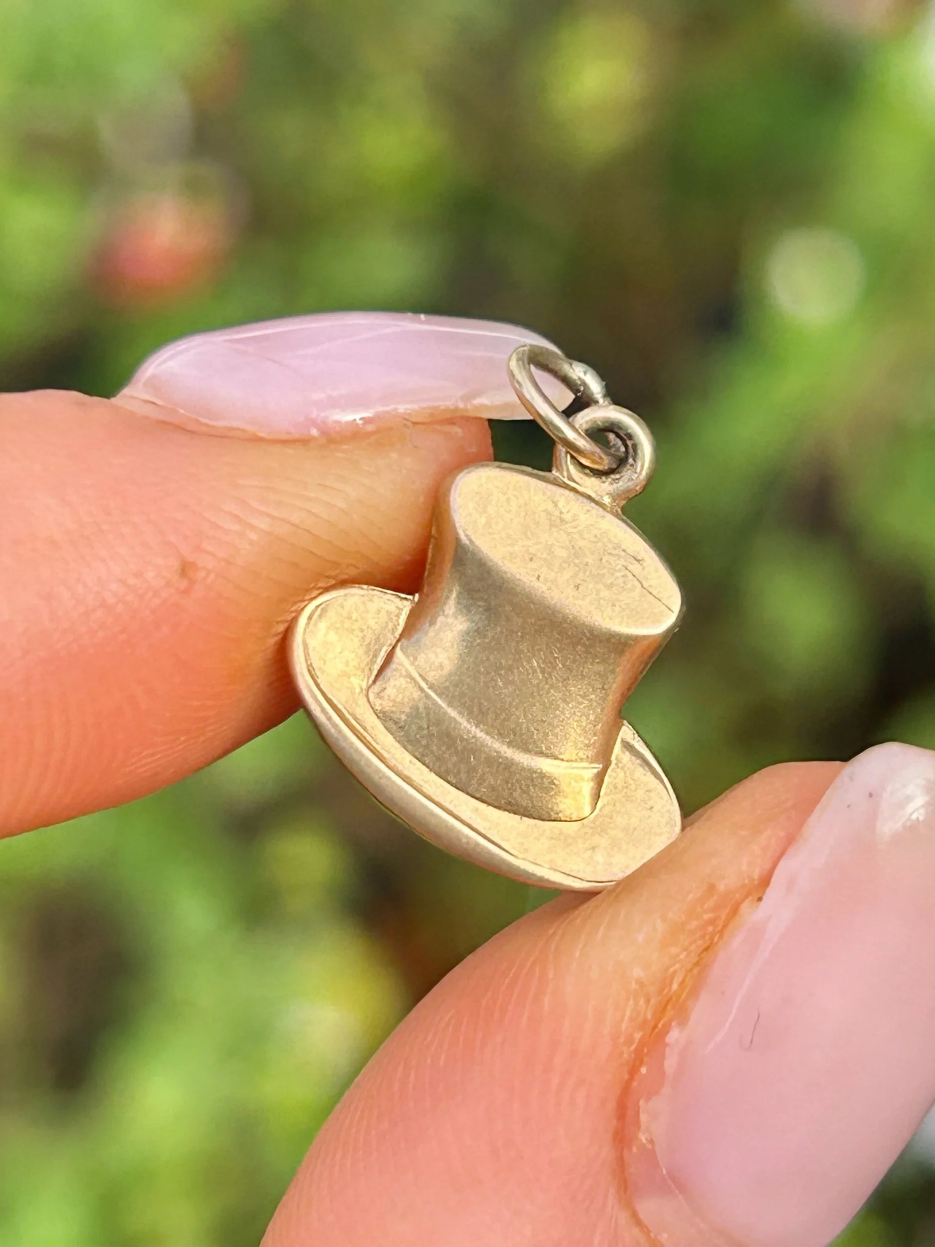 315CA2ED-9F20-440C-8A6A-BDB483730A1D