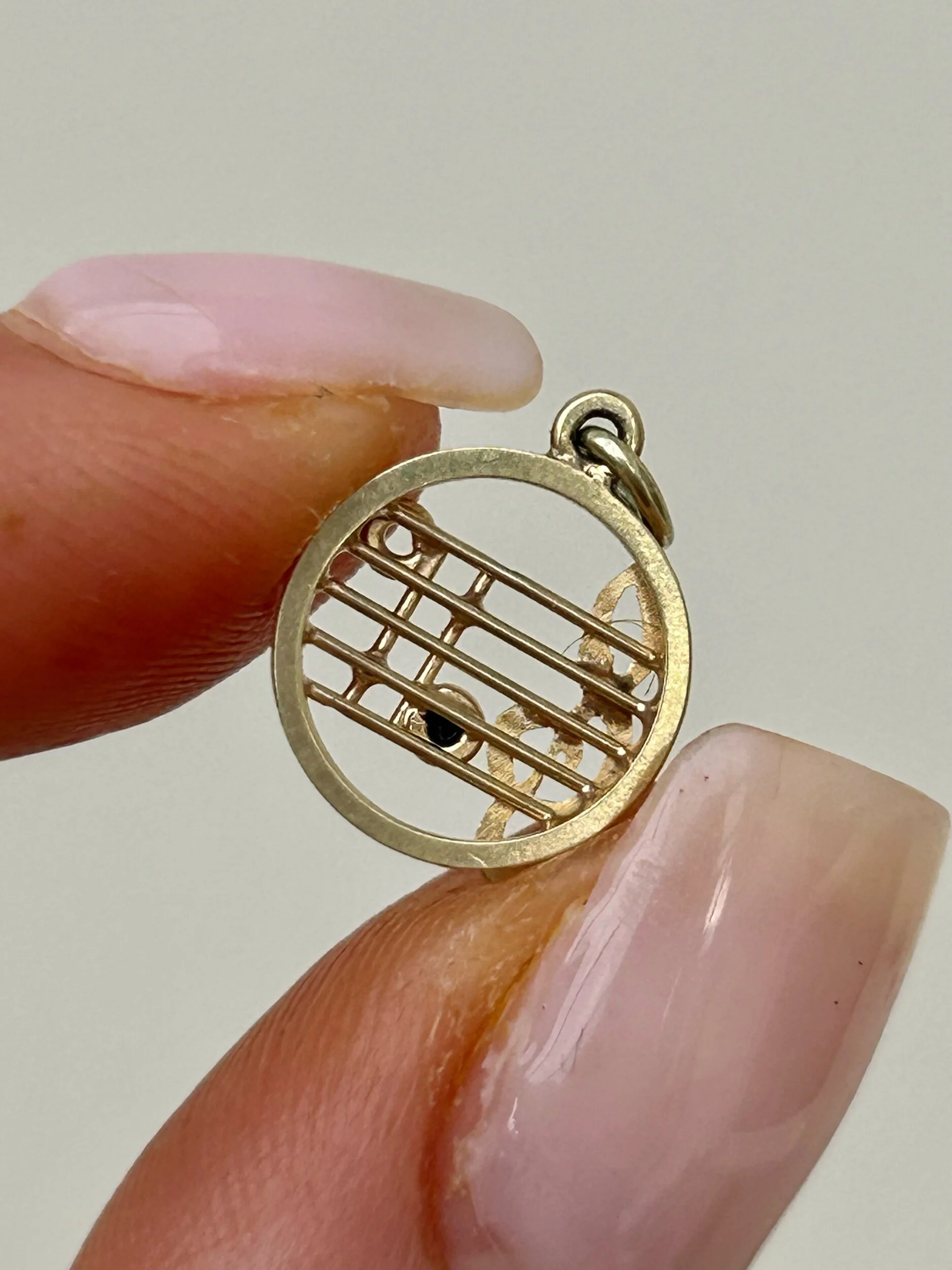 C5A7B212-5221-40E0-A470-E1442F6445D6