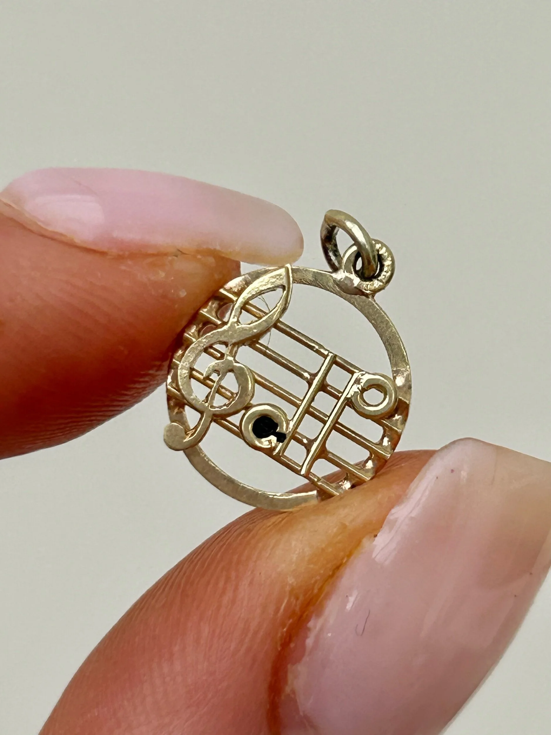 F9C7CAAE-FB7C-482F-BA0A-0BD3F4C9936C