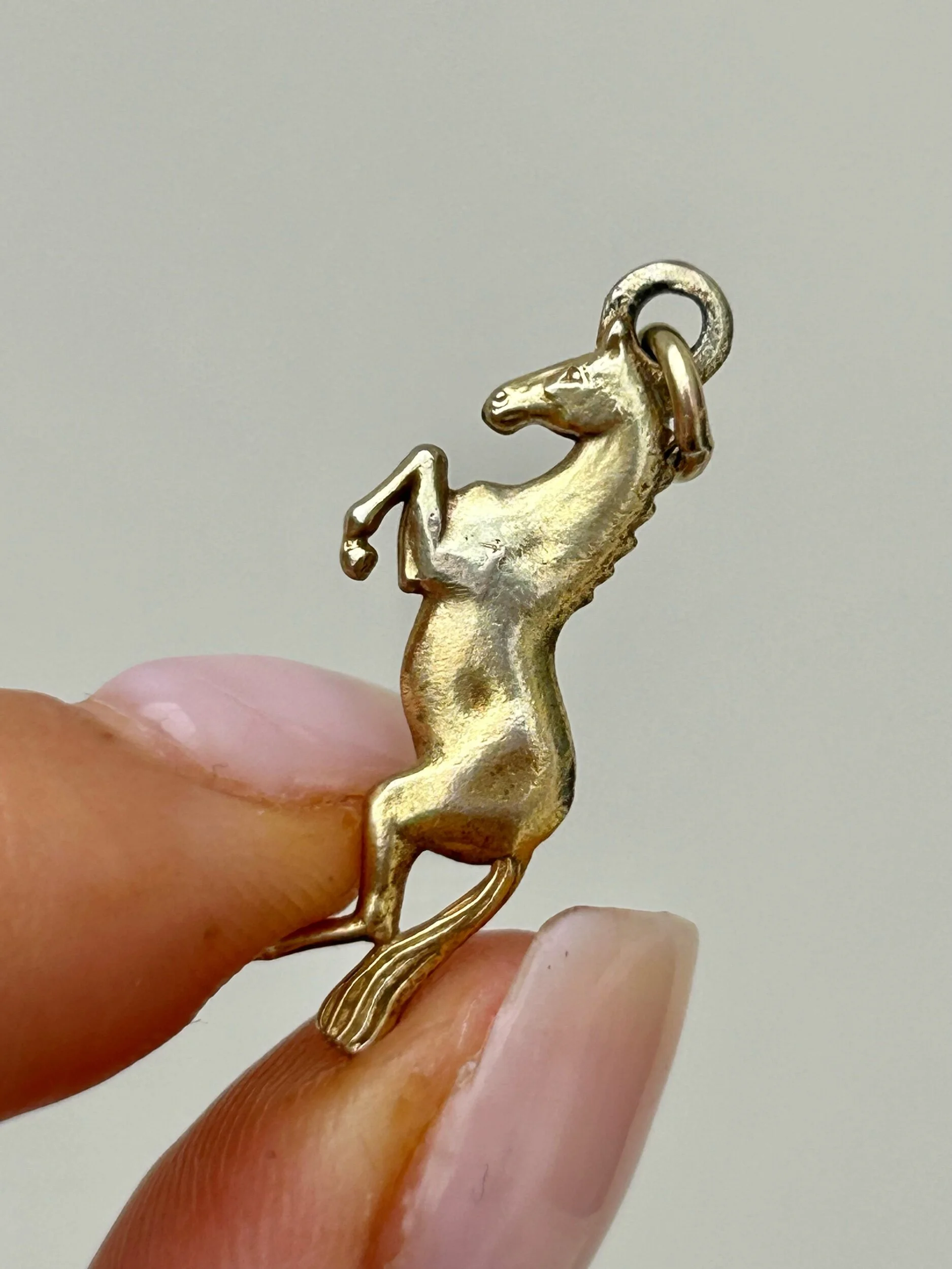 71544B7E-F519-4D7D-9CB9-302341AF8C0B