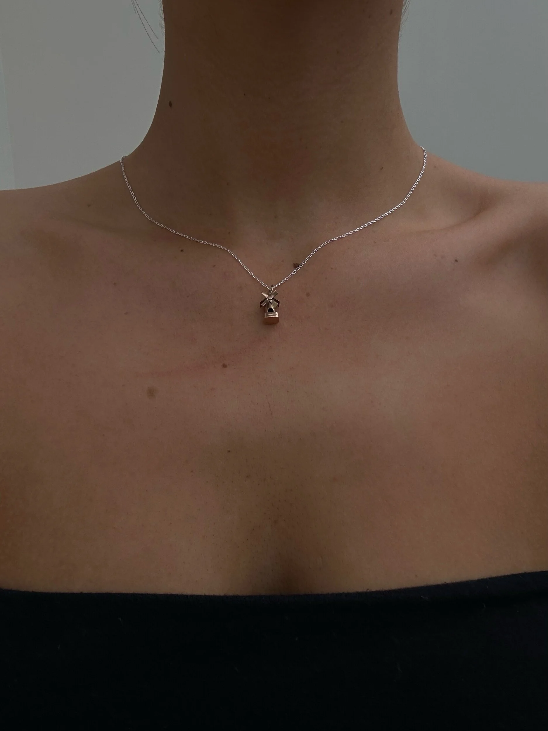 D61A9E80-7017-44B5-80F3-E30ABE6AC574