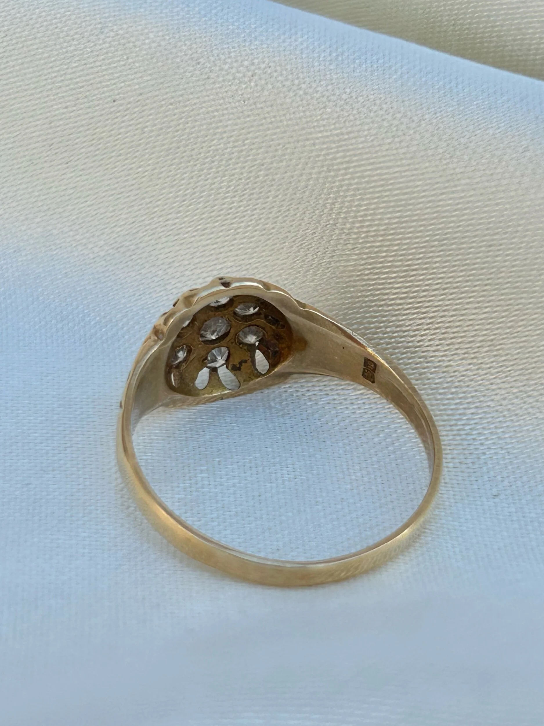 EA9CCA93-A449-4E2B-B92C-87CE6830C457