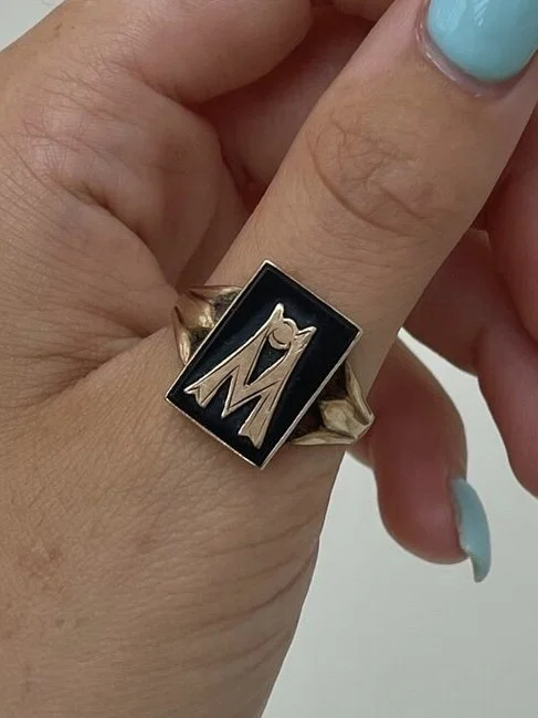 ONYX 'W/M' SIGNET RING - 260