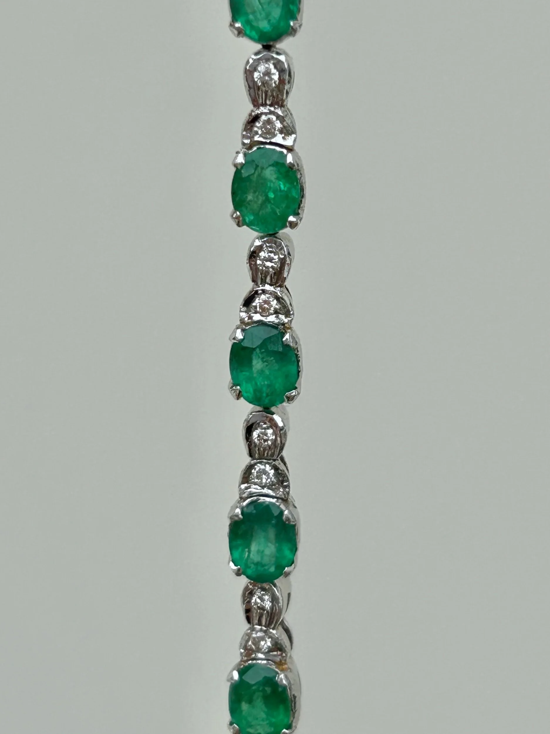 60A6CF1E-E308-4A26-AE0F-A33D9AB78A4D