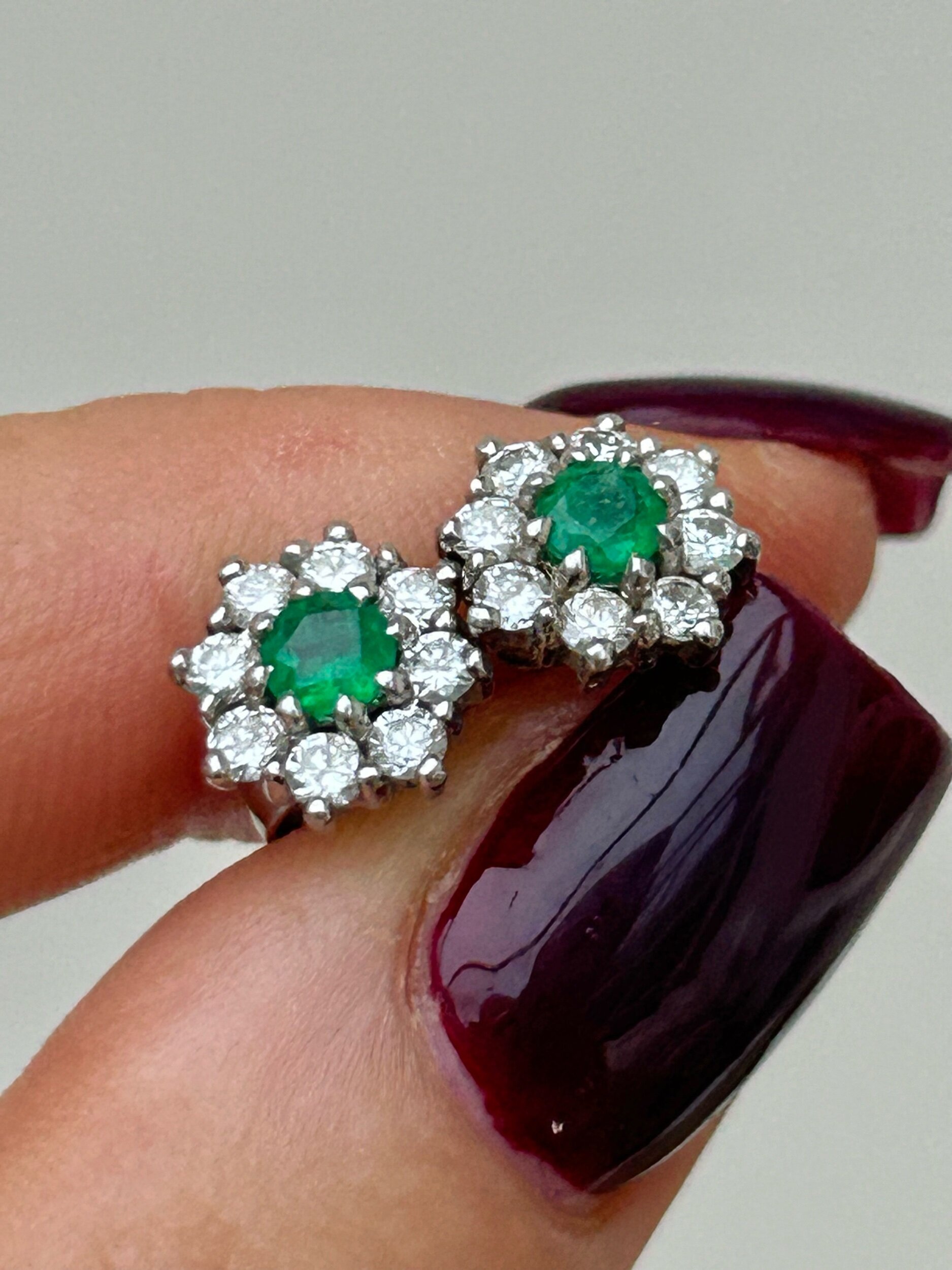 EEC17C5D-252B-4674-80B6-B13A04BB489E