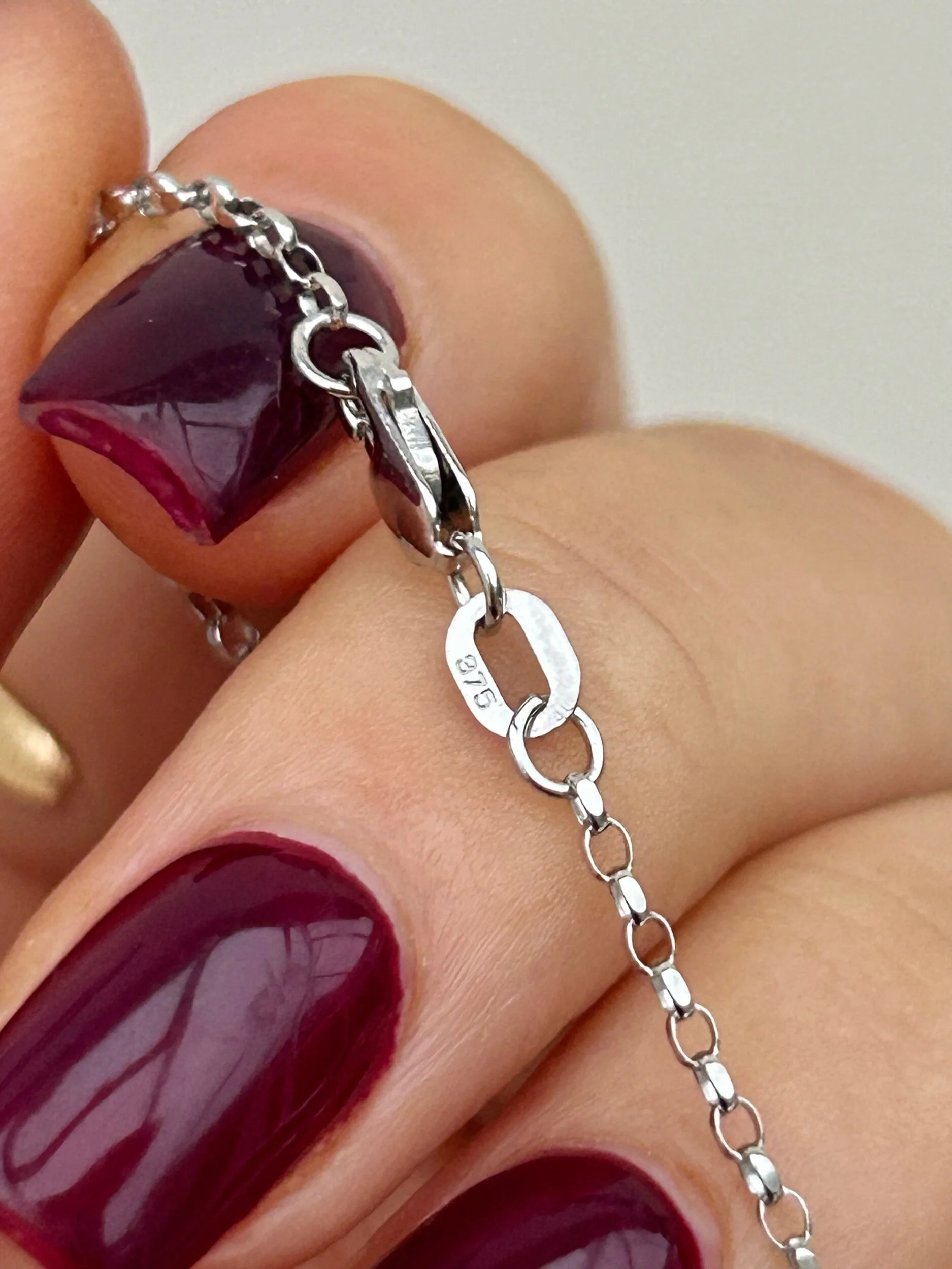 DC082FB5-9D4E-4872-9246-55DEC9D6C672