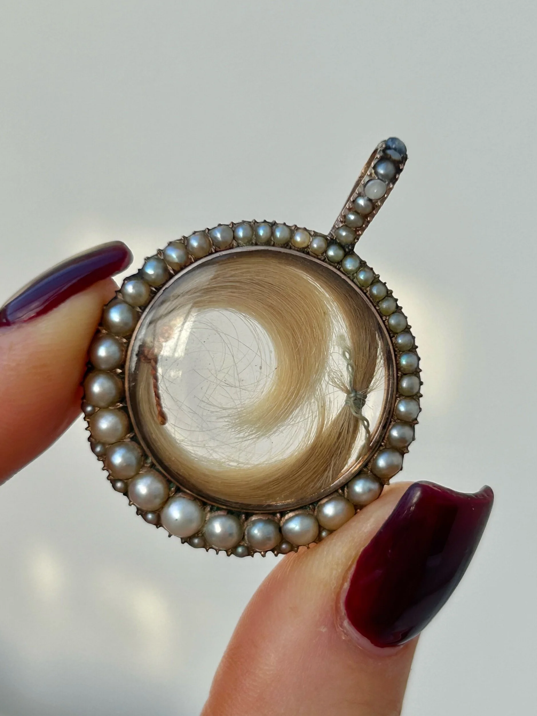 1E06F12B-2A19-4811-BEE1-B86A1360D006