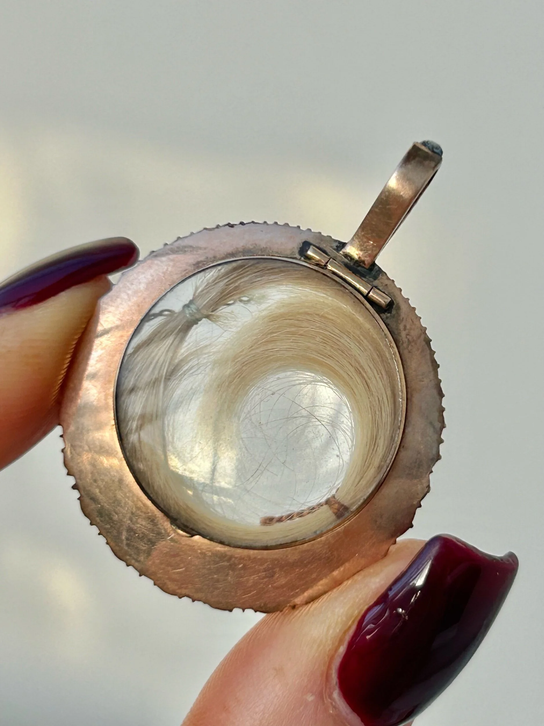 AD3AB9D8-D50A-44E9-879A-0600943BACBC