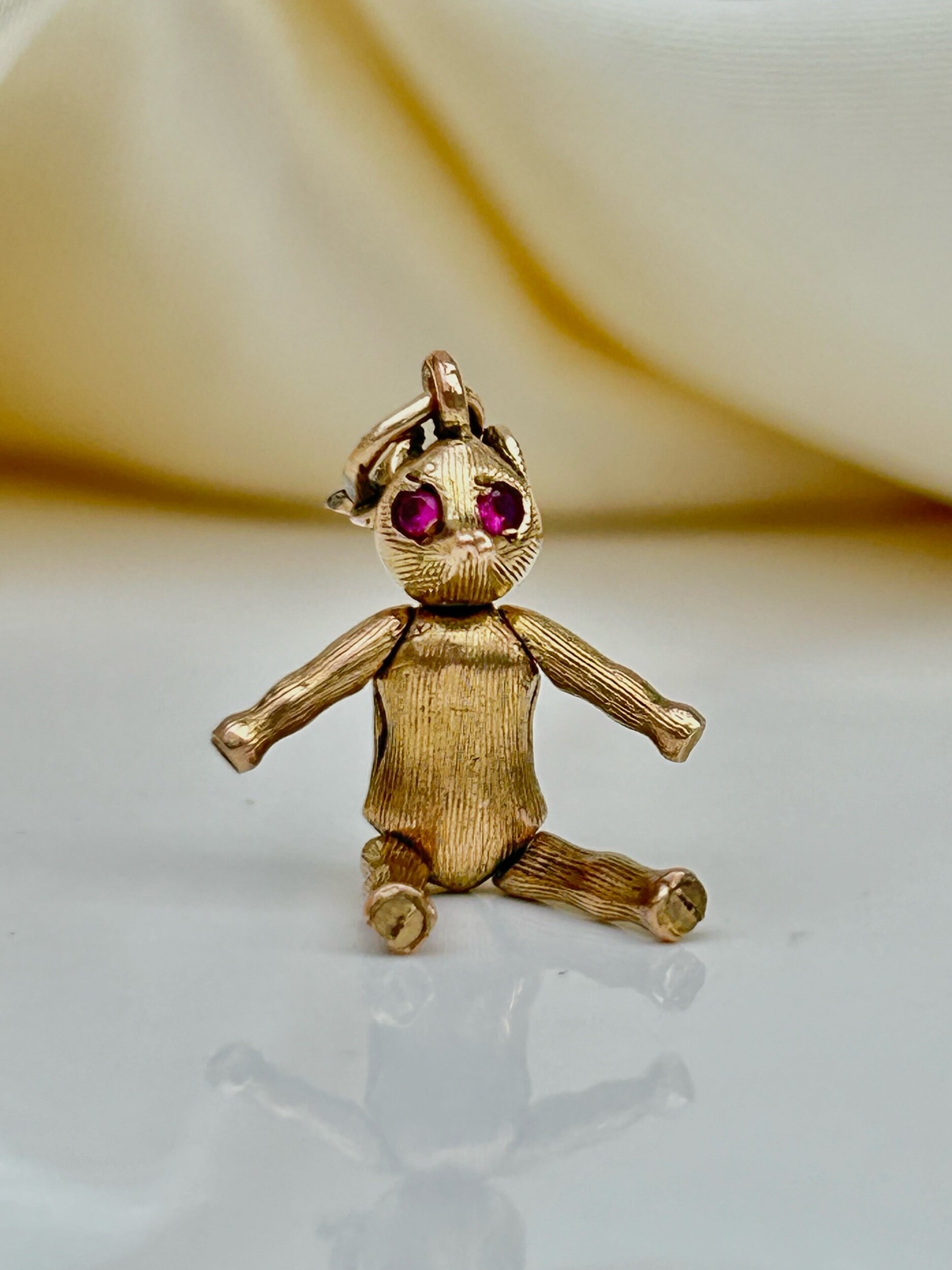 F25A4D2A-0A62-48E4-B12D-79EDF50CA1B6