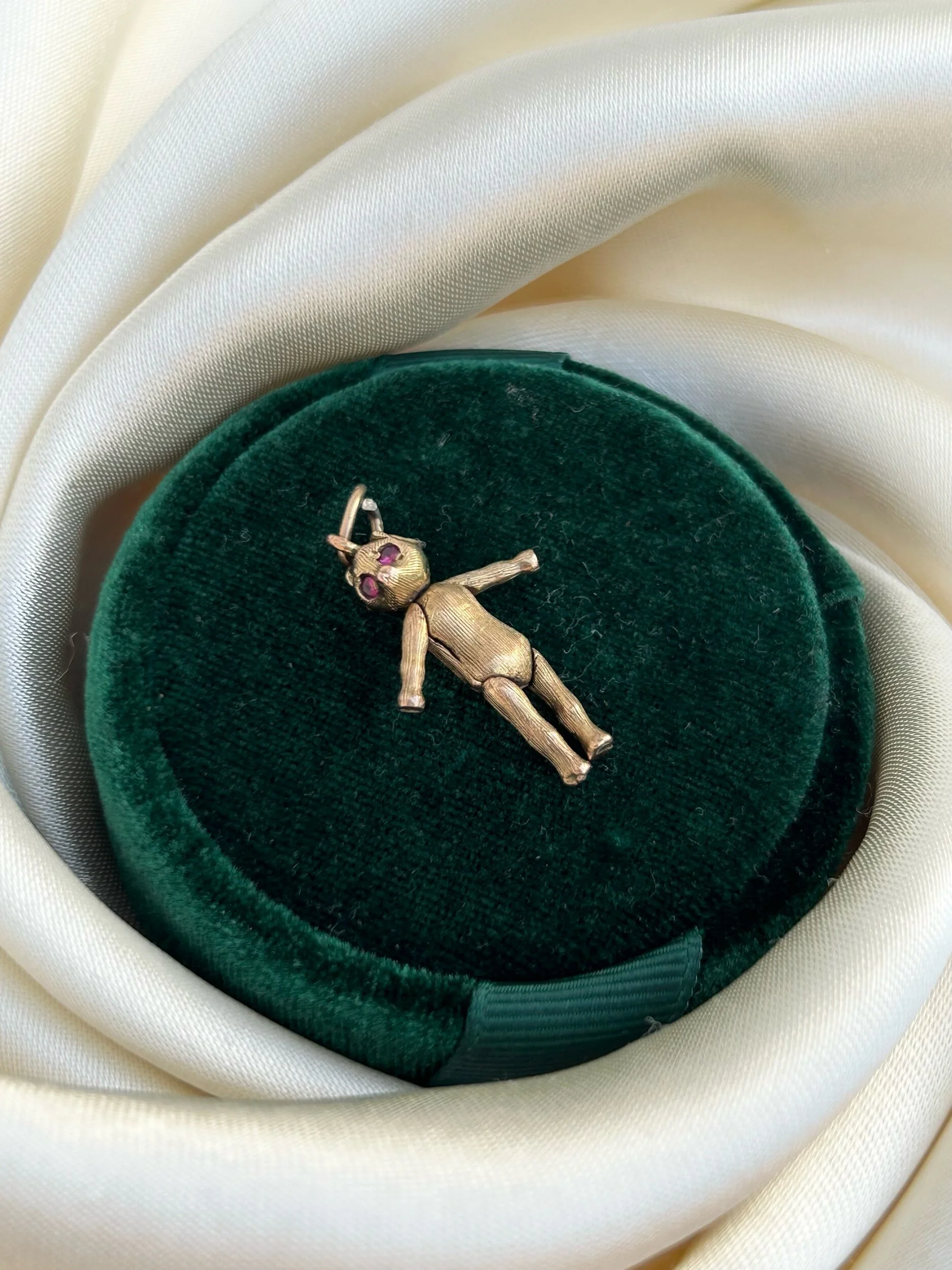 E531DC97-5895-4EA1-AFA1-27DD52D1D87E