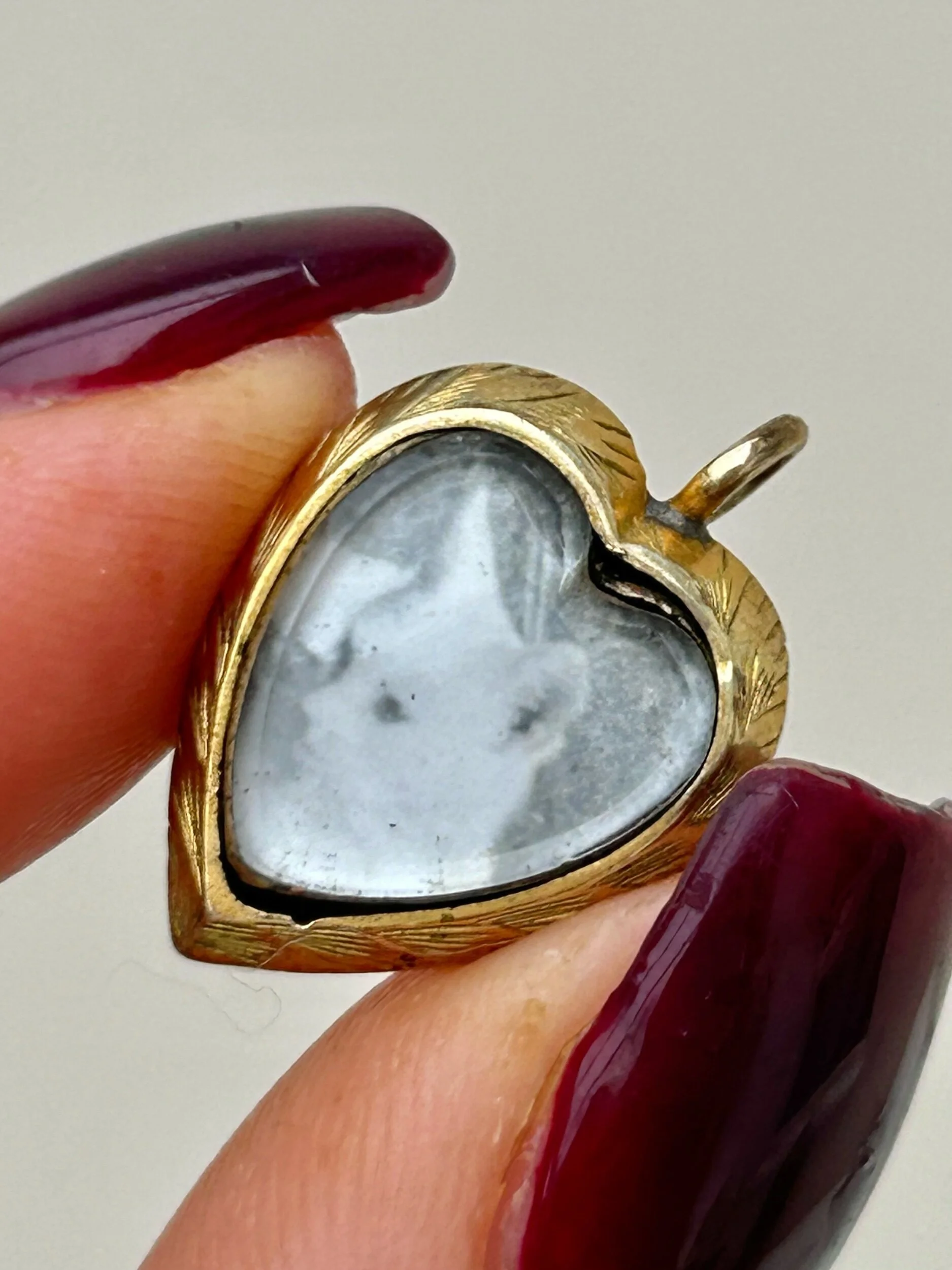 B058ECAF-E52C-4BF4-B501-70275CBC1367