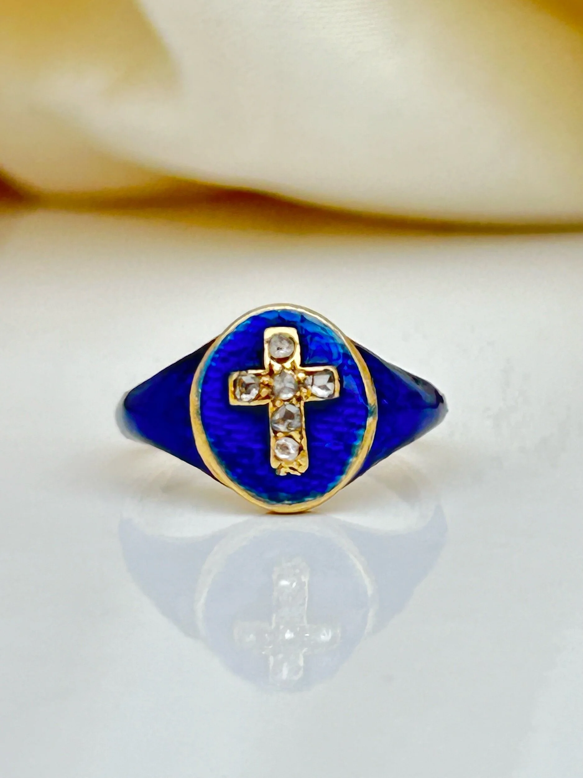 EA4B6ADA-7C44-4323-9D5C-E9370C5FED44