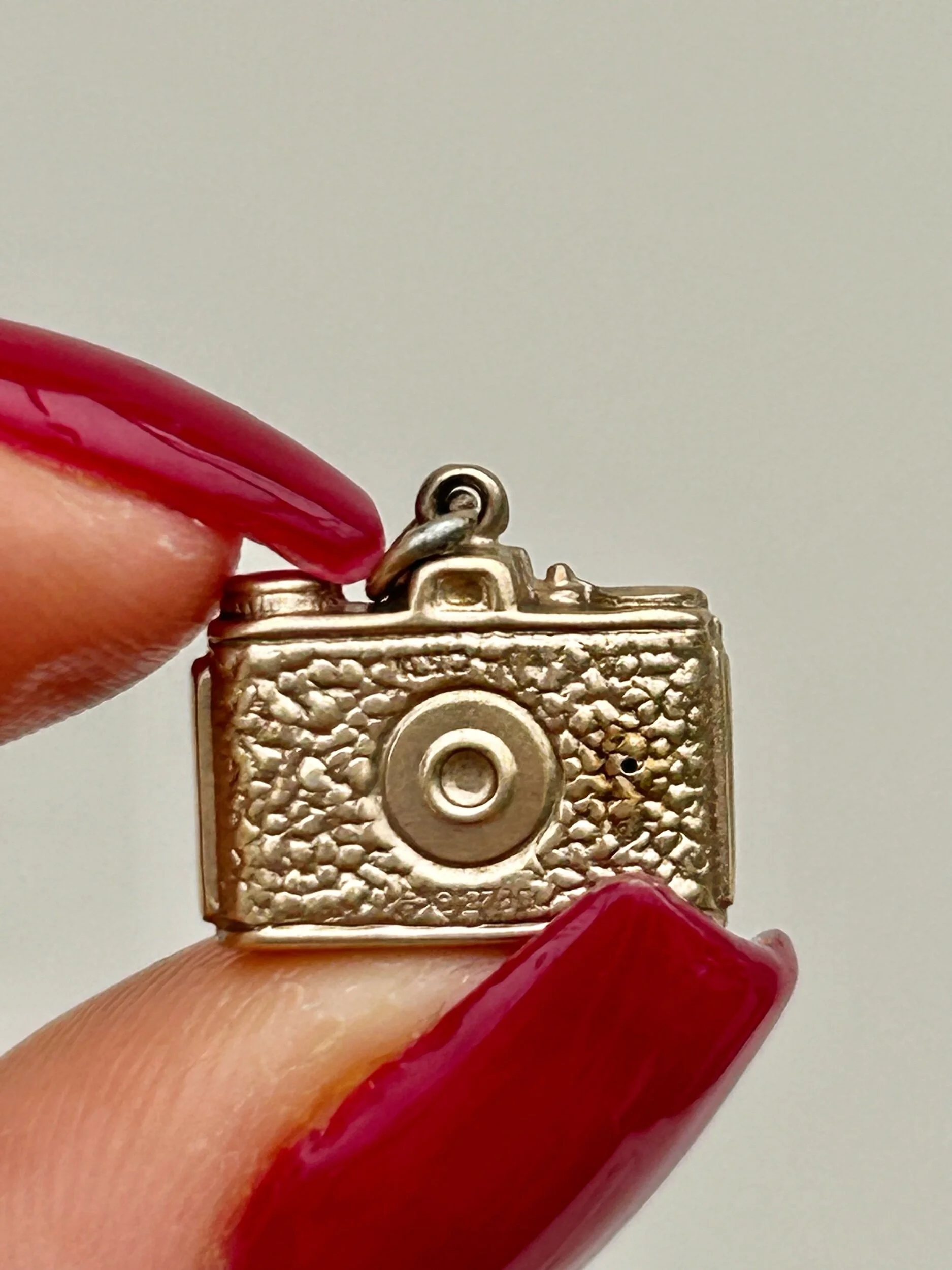 4126EF2C-8D50-4FC5-B6E8-DA01ED8E0E77