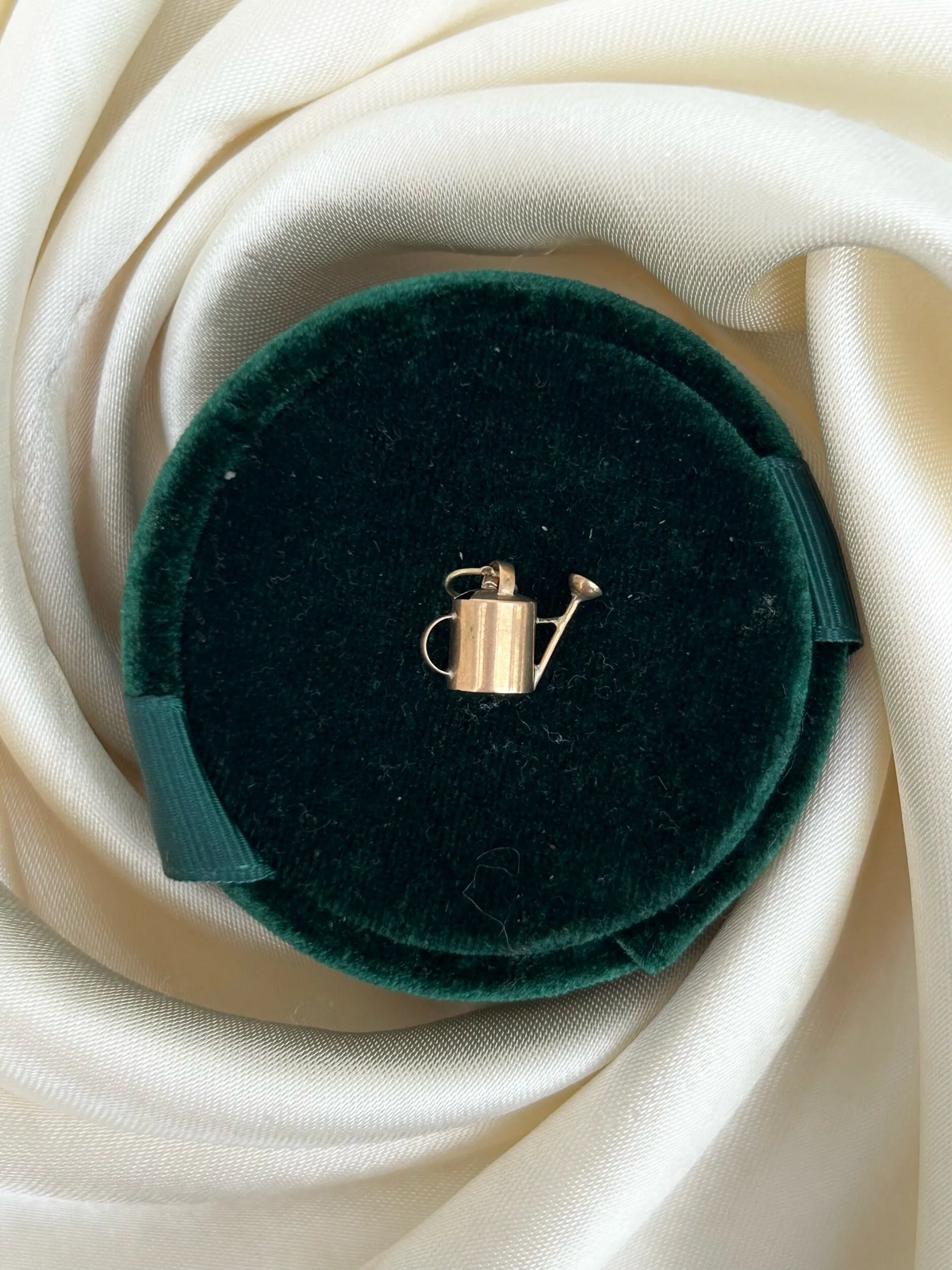 81D5DBBA-8087-473F-99A0-1E6E39E10894