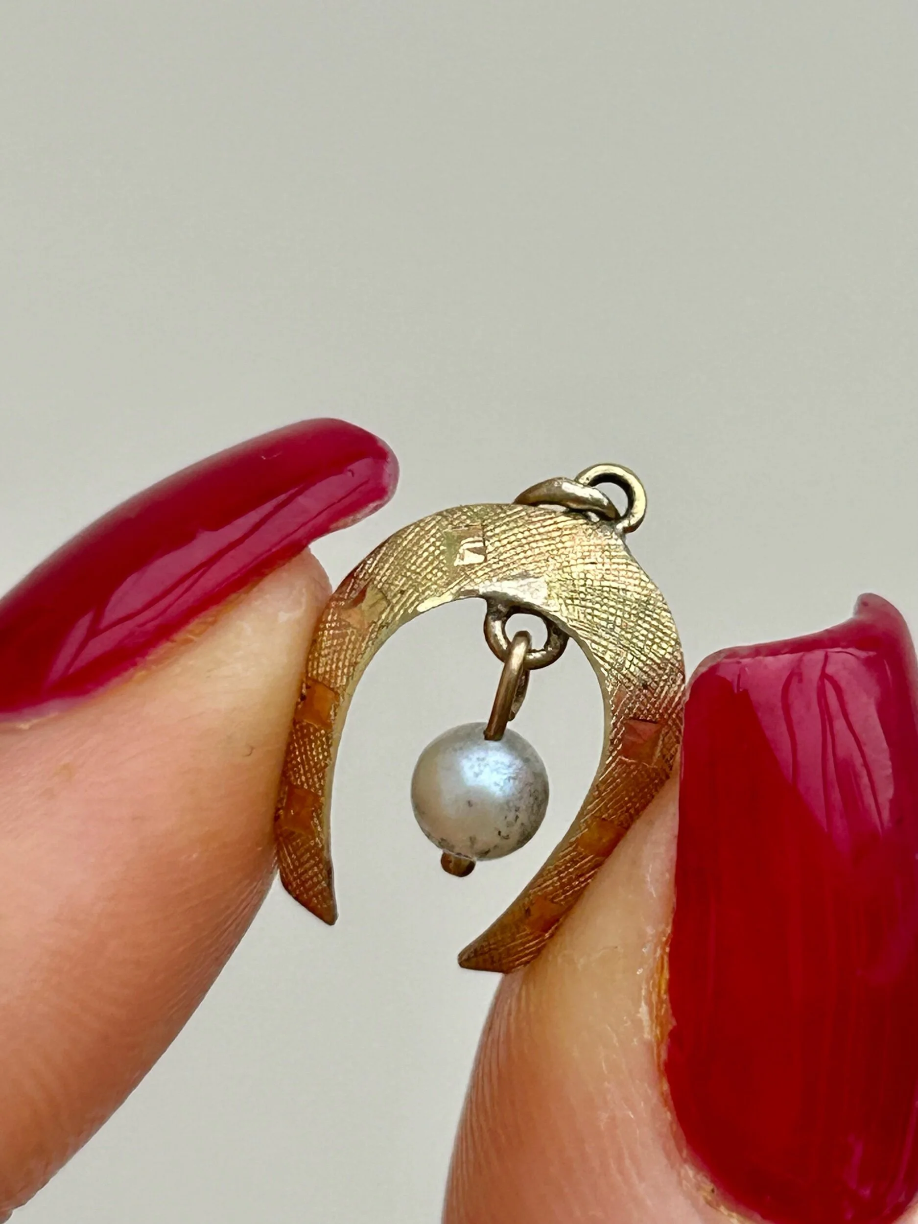 5160E907-26F8-459D-97F9-64B68E241B82