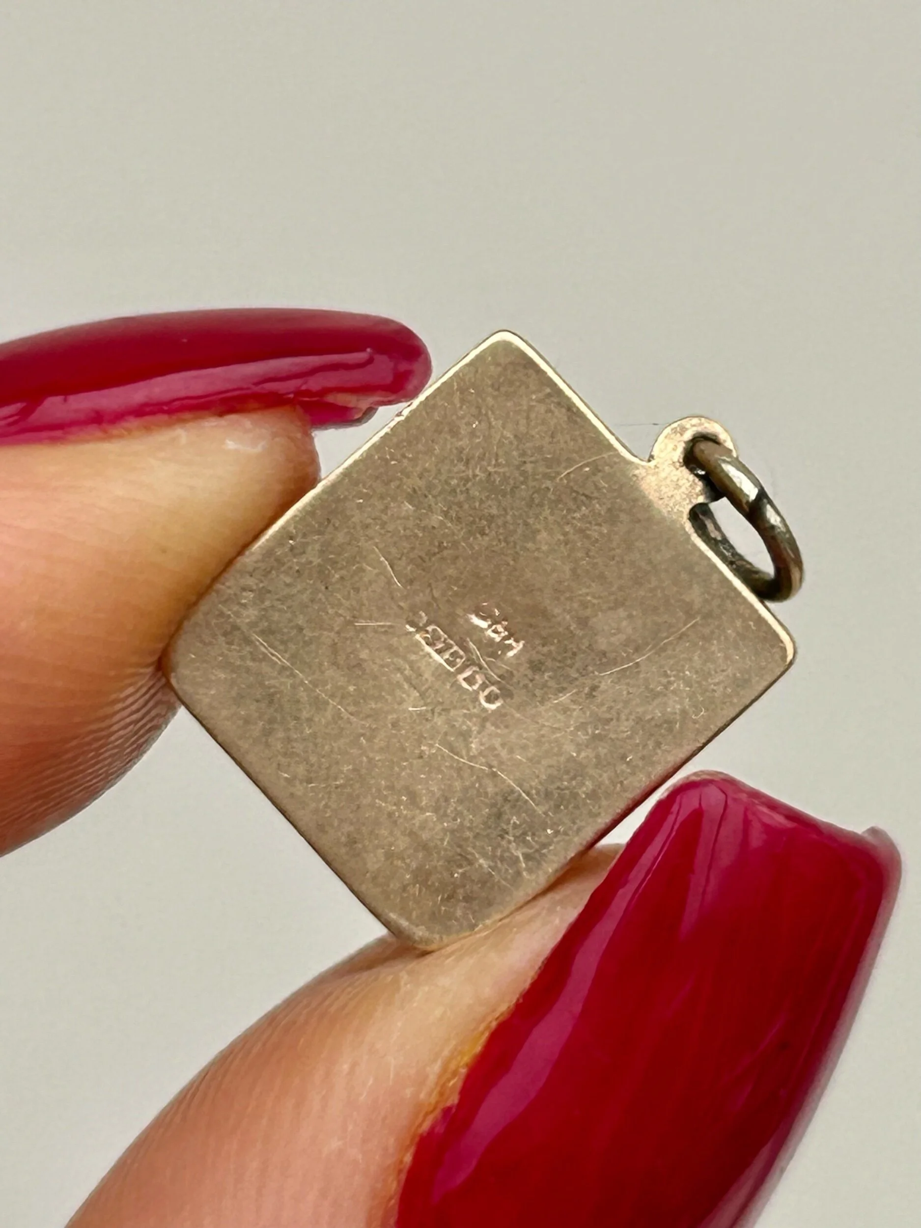 39337F49-D5AE-44A2-9395-9D919933AD54