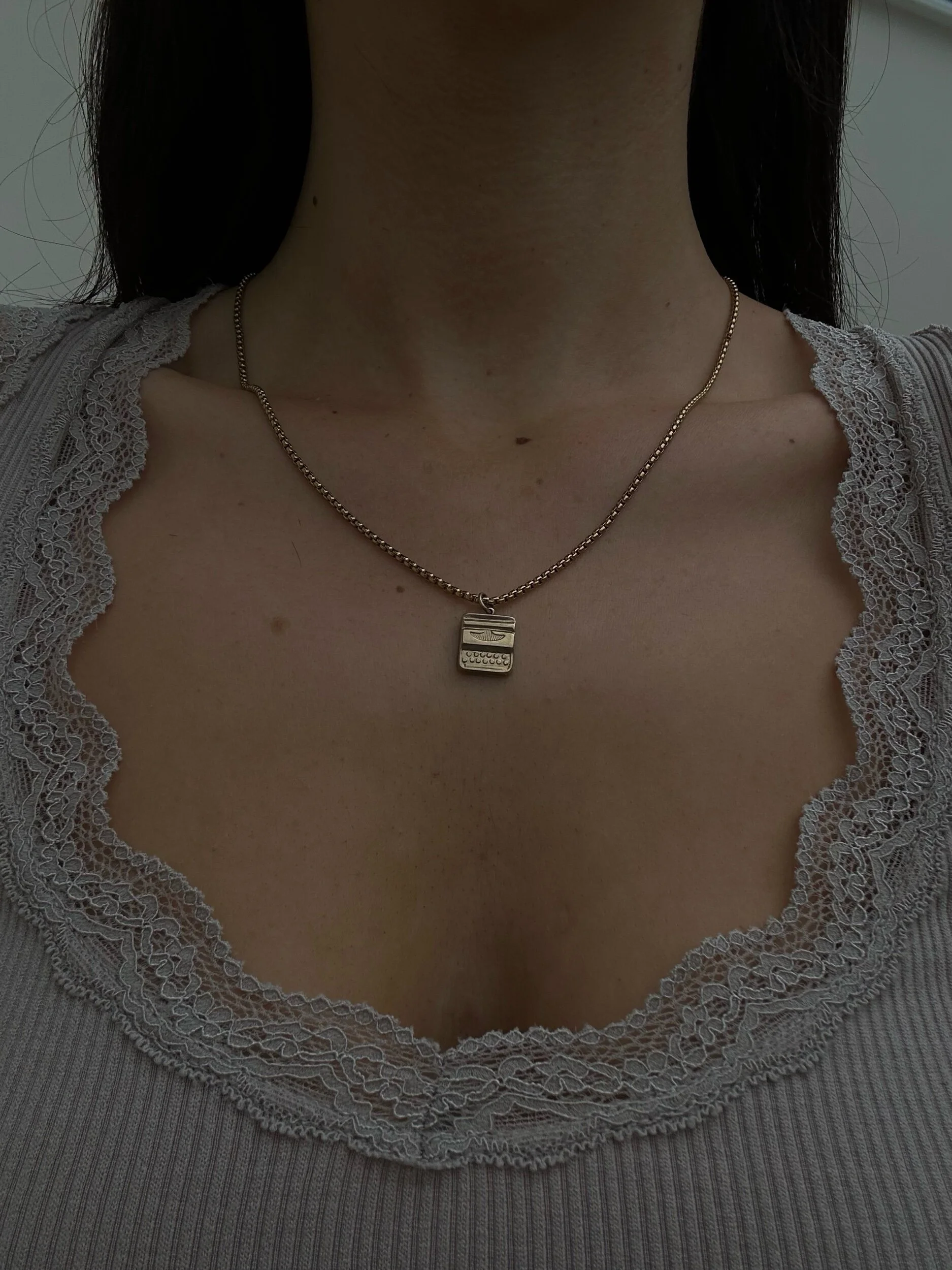 A8F0DBA5-1405-4D04-8FF0-CB6615F18E8F