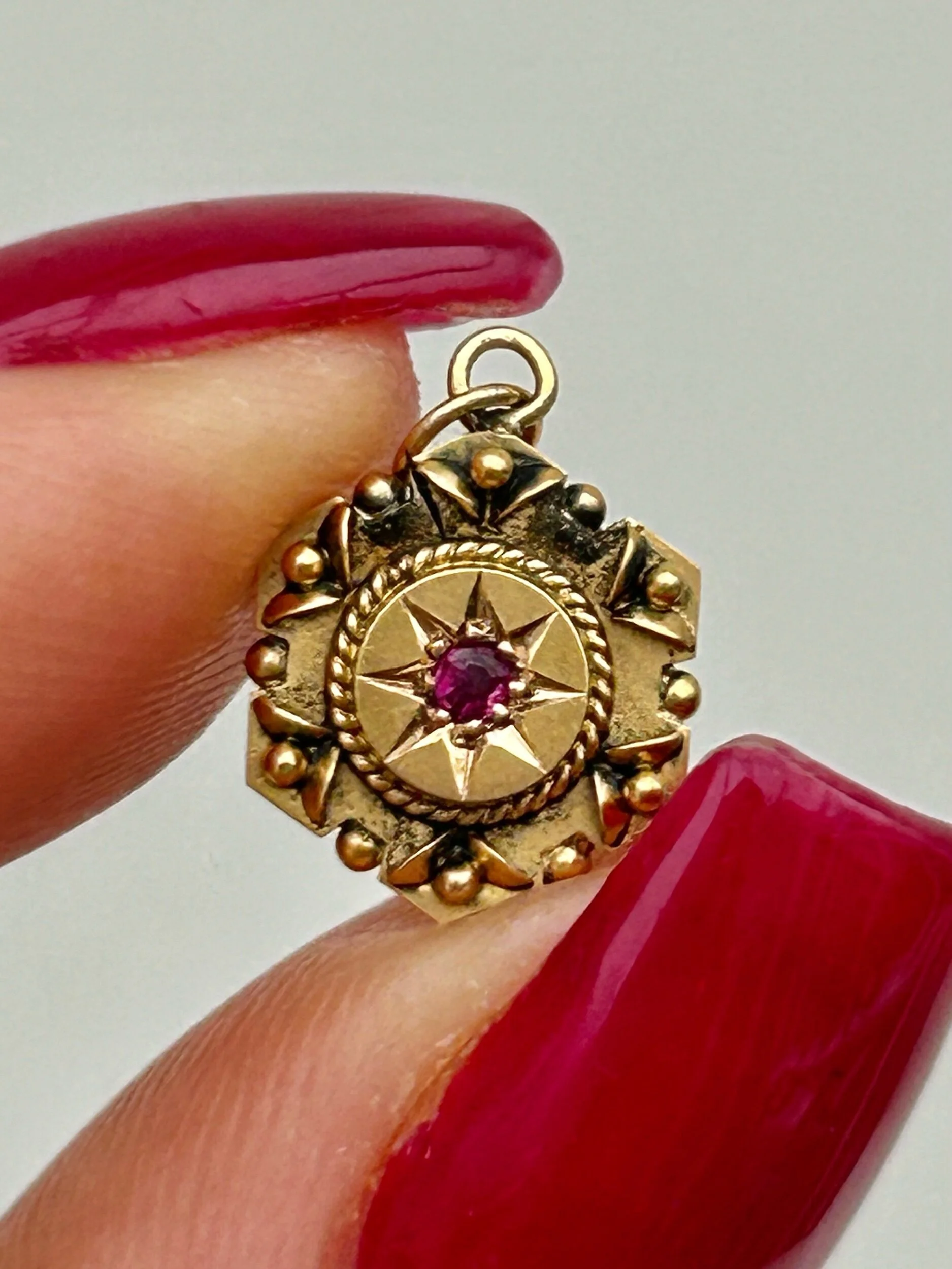 EE82EEB5-D81C-49A0-9840-23530AA9A57E