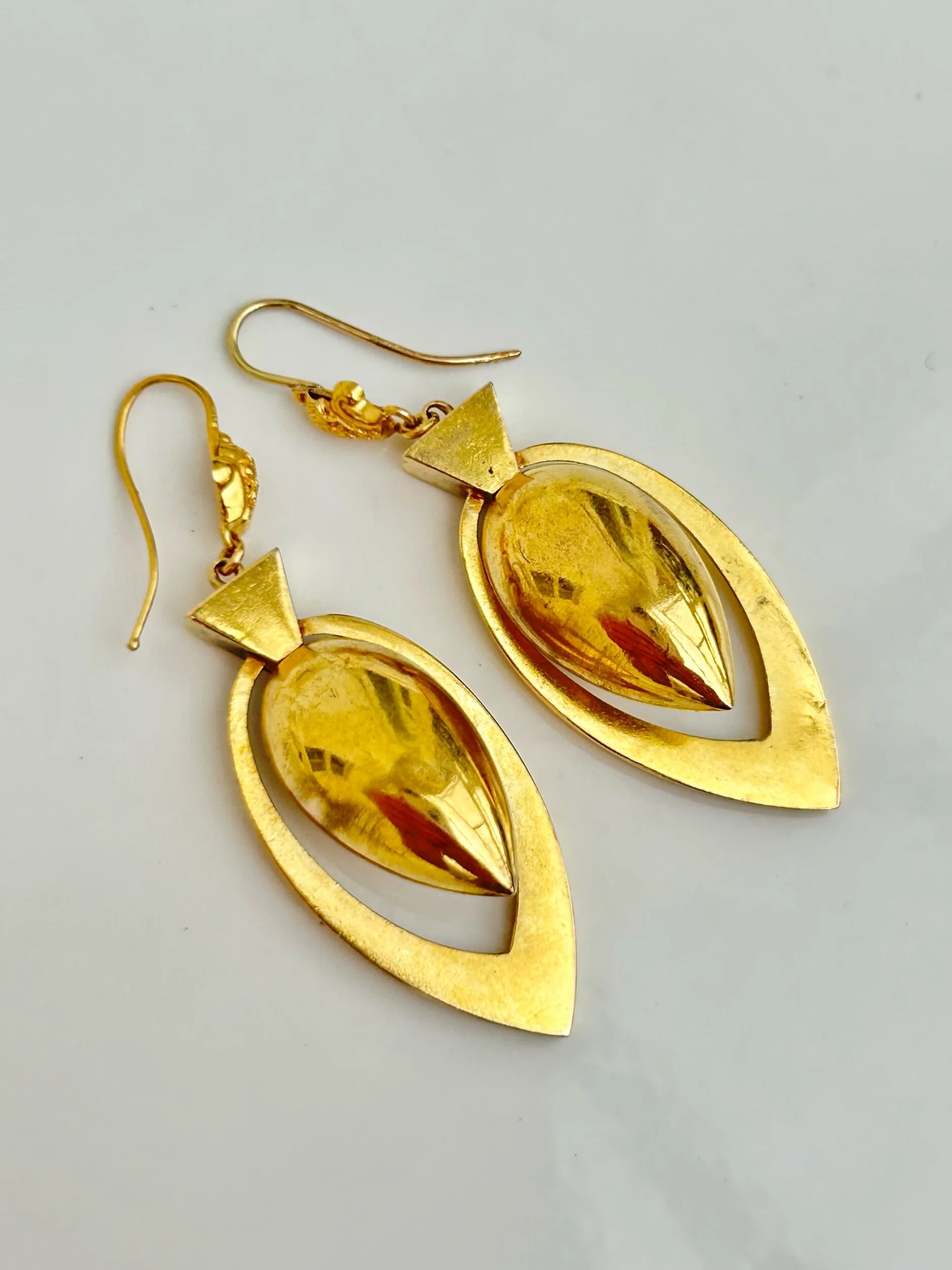 7FEBBD0B-F81E-4E06-9F82-0BA57097519C