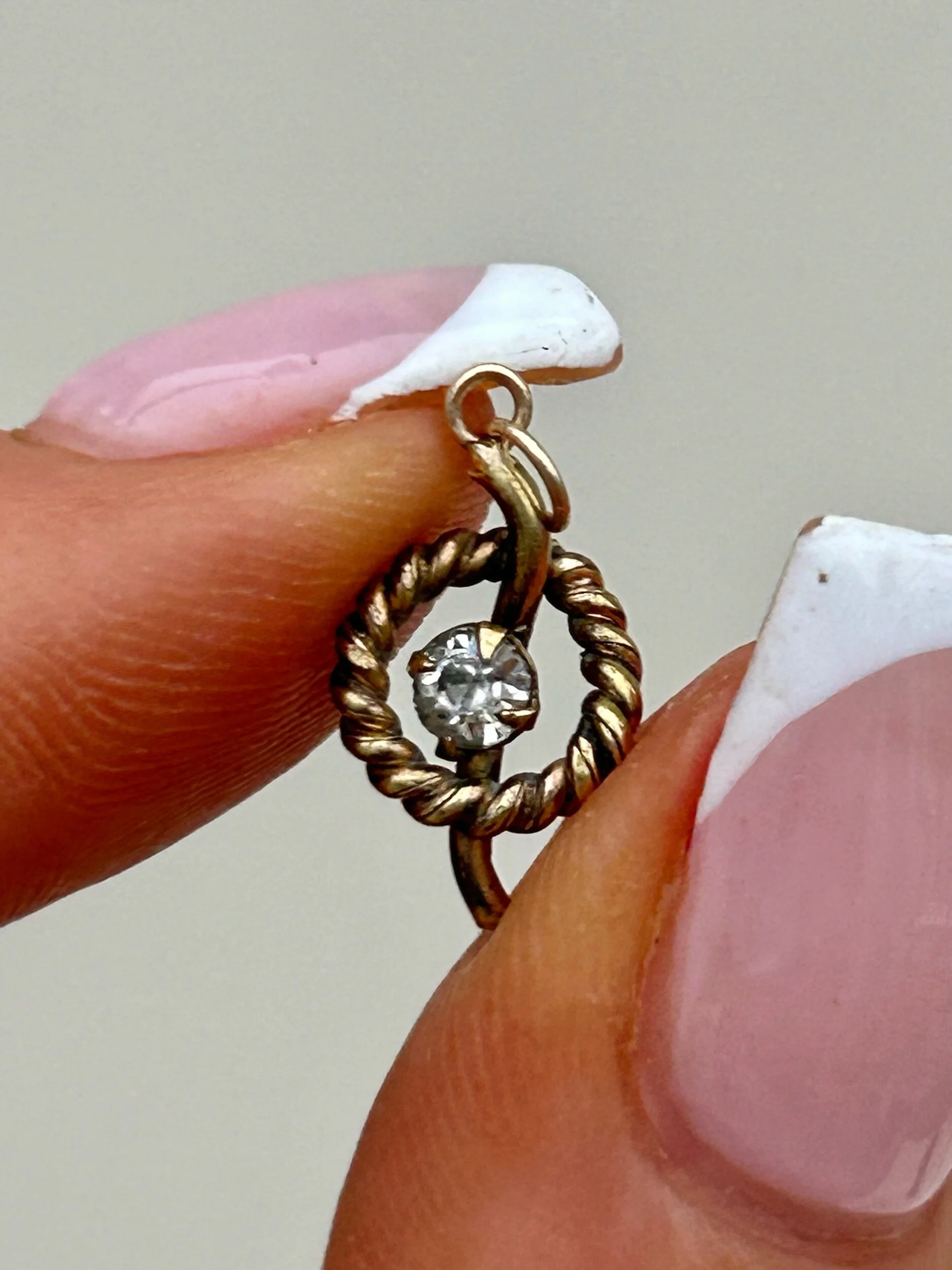 0785C2A3-8A90-4B5C-ABD7-319484026943