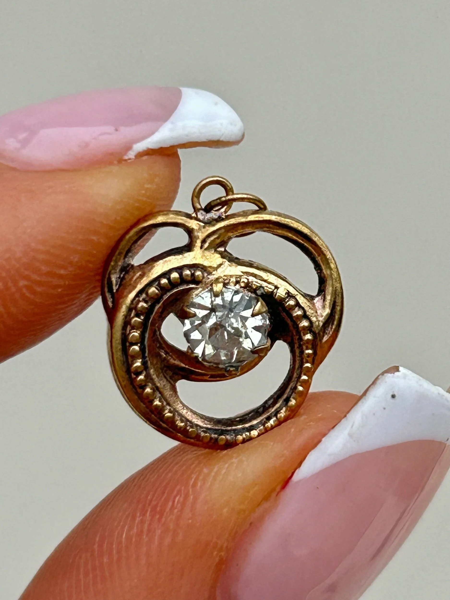 0B039849-F0EA-45FB-A948-EF4917D49893